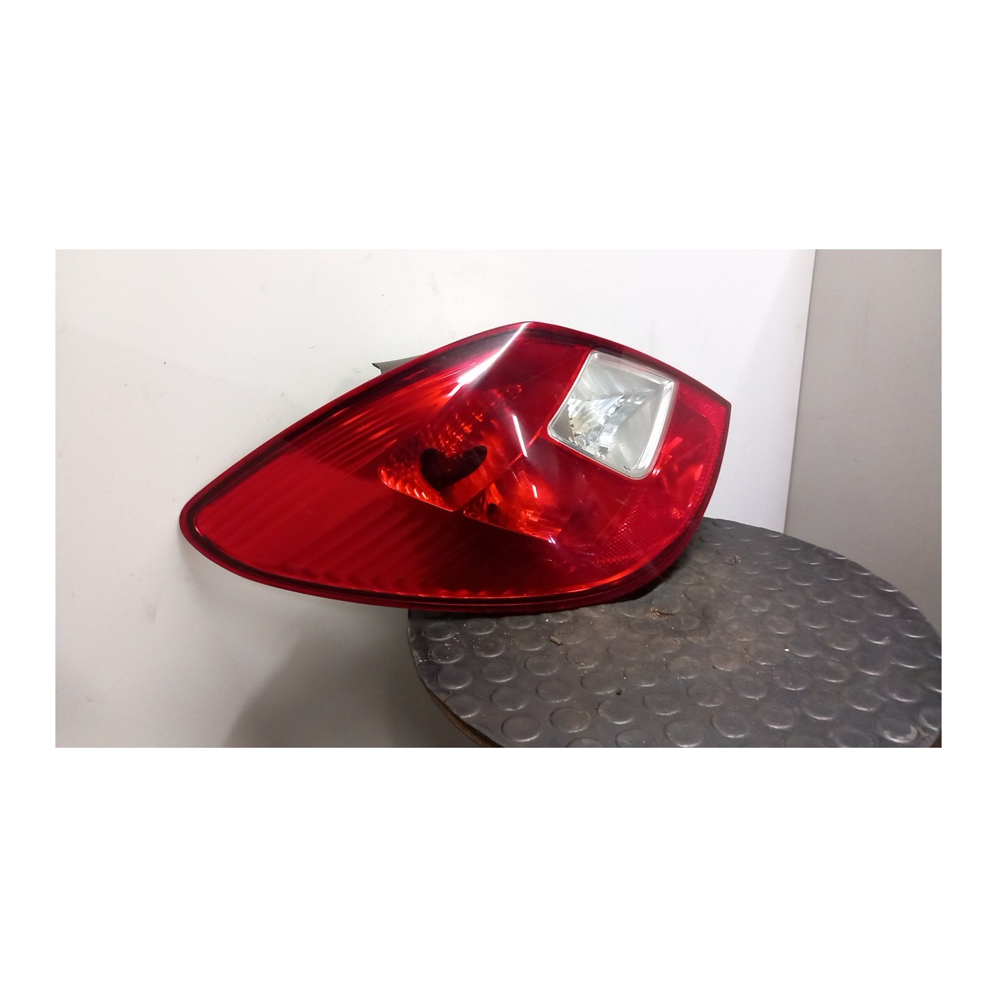 FANALE POST. SX. 053 OPEL CORSA (S07) (01/11-05/15) A14XER 93190950