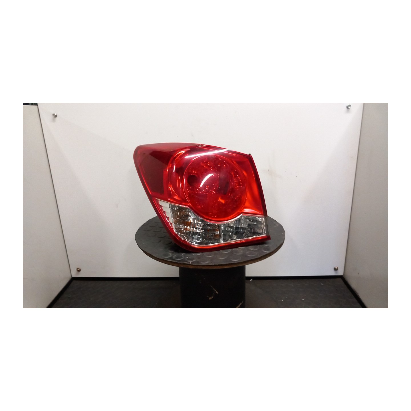 FANALE POST. PARTE EST. SX. 106 CHEVROLET (DAEWOO) CRUZE (J300) (04/09-12/14) F16D4 95393941