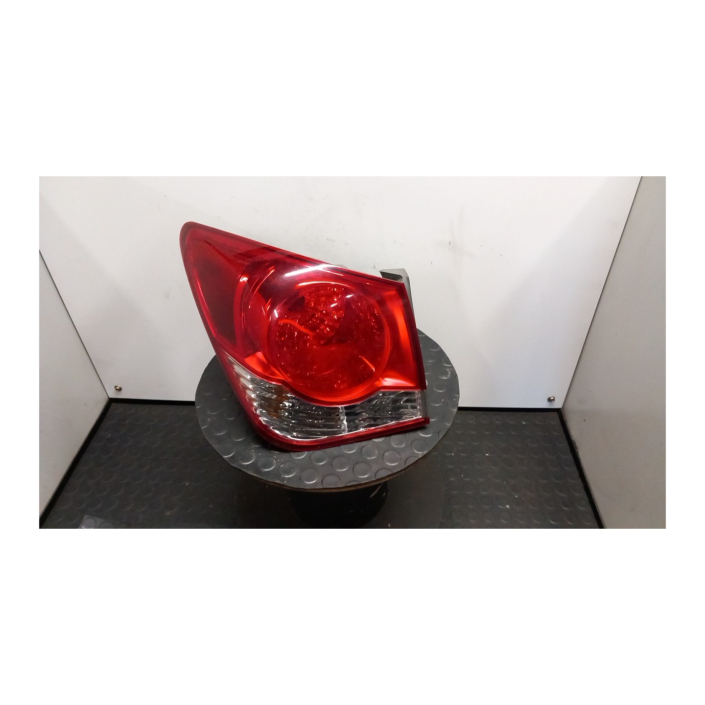 FANALE POST. PARTE EST. SX. 106 CHEVROLET (DAEWOO) CRUZE (J300) (04/09-12/14) F16D4 95393941