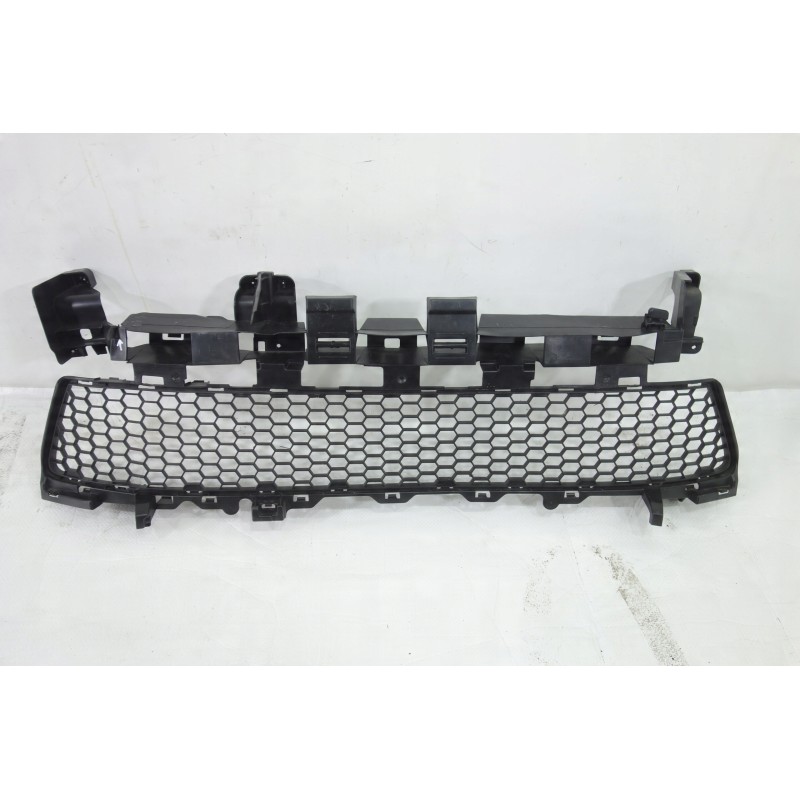 GRIGLIA PARAURTI ANT. P/NR.FABBRICAZ 124 DACIA SANDERO 2A SERIE (12/12-09/21  622540565R