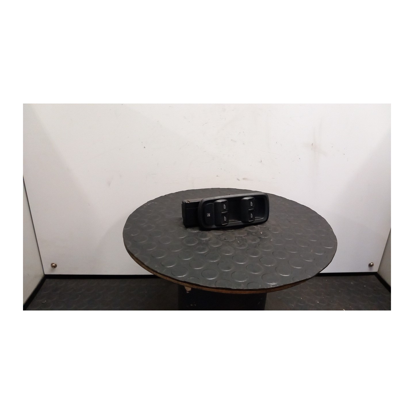 BLOCCO COMANDI ALZACRISTALLI C/FINESTRINI POST. ELETTRICI 023 FORD FIESTA (CB1) (09/08-10/13) RTJB 1547738