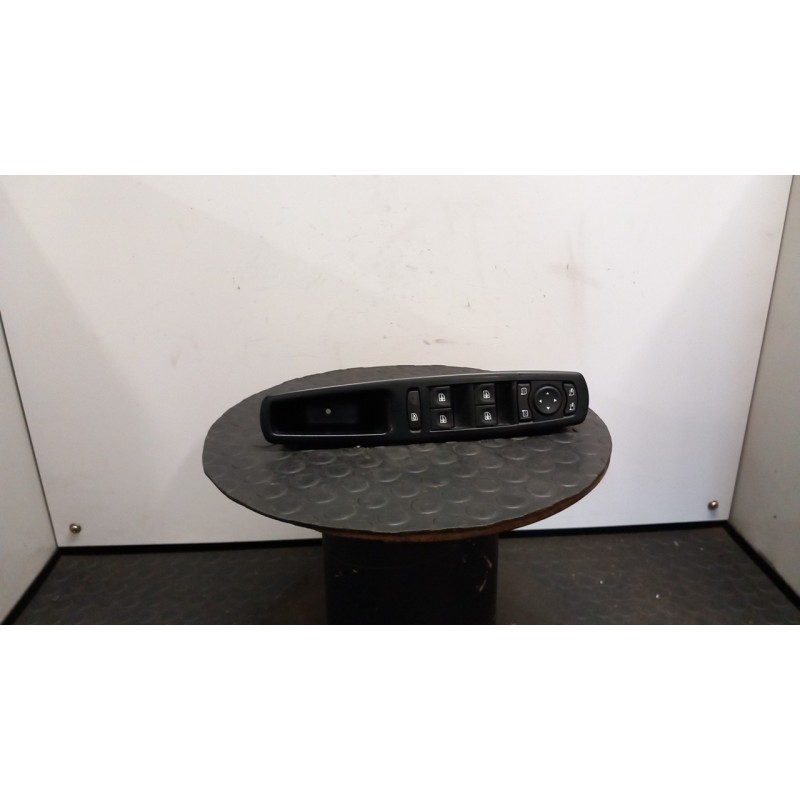 BLOCCO COMANDI ALZACRISTALLI E RETROVISORI EST. 030 RENAULT SCENIC 3A SERIE (04/09-10/13) K9KA6 809610014R