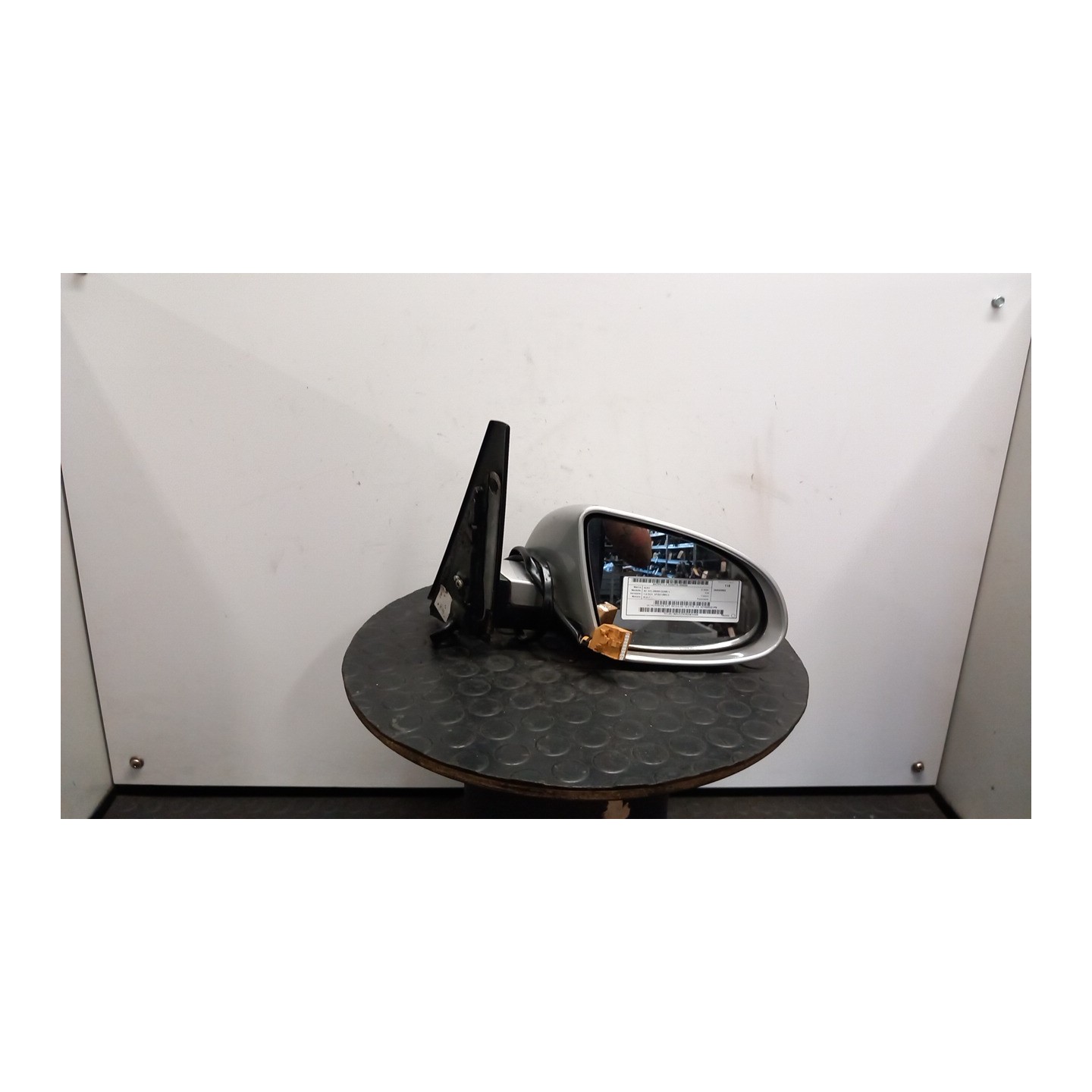 RETROVISORE EST. REGOLAZ. ELETTR. DX. 050 AUDI A2 (8Z) (06/00-02/06) AUA 8Z18585321P9