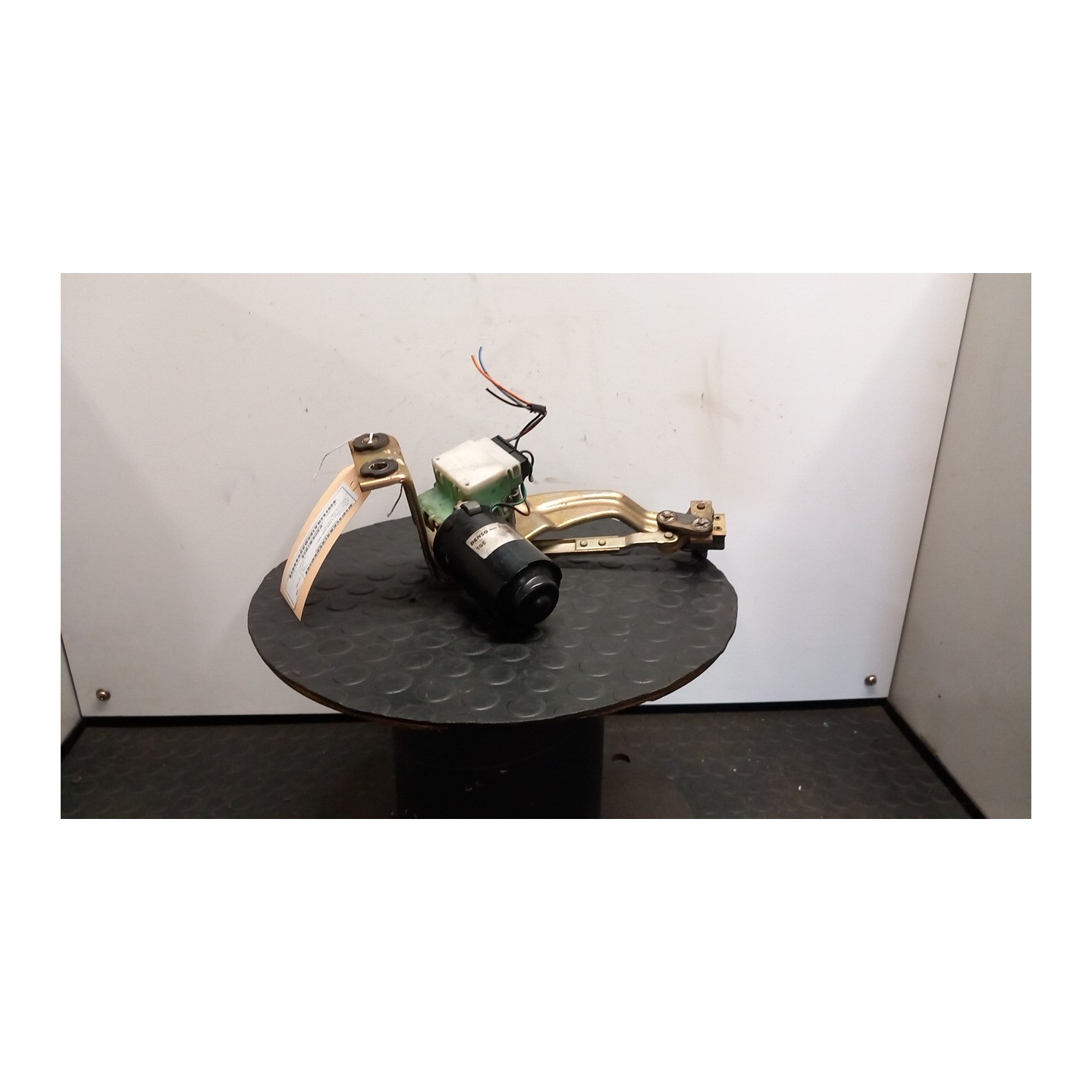 MECCANISMO TERGIPARABREZZA CON MOTORINO BOSCH 064 FIAT PANDA 1A SERIE (03/92-03/04) 187A1000 7607376