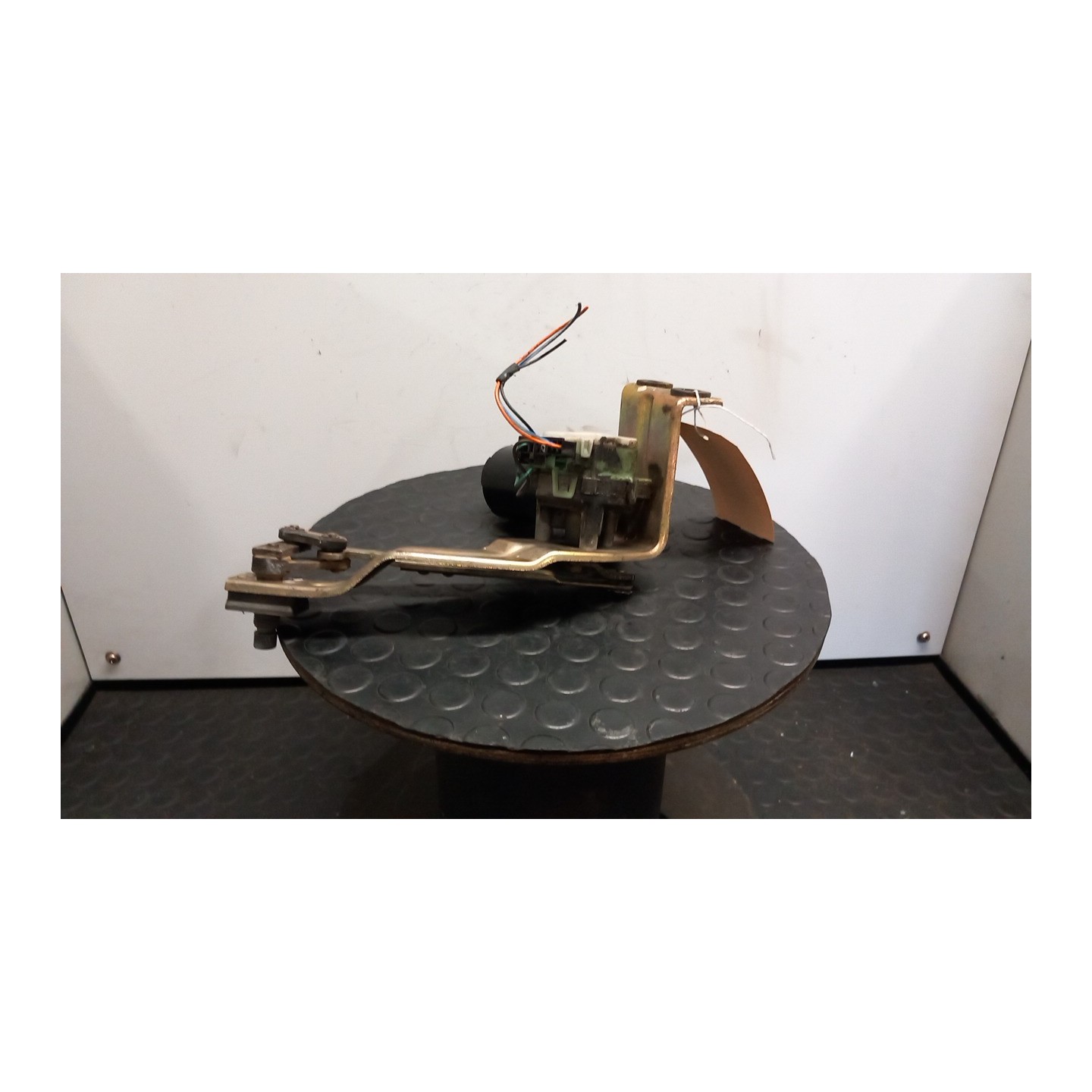 MECCANISMO TERGIPARABREZZA CON MOTORINO BOSCH 064 FIAT PANDA 1A SERIE (03/92-03/04) 187A1000 7607376