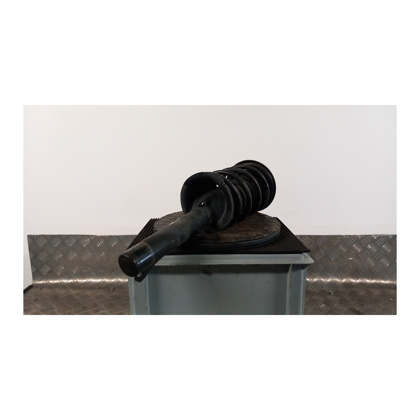 AMMORTIZZATORE ANT. DX. 050 FORD FIESTA (DX) (09/99-02/02) DHF 1088068