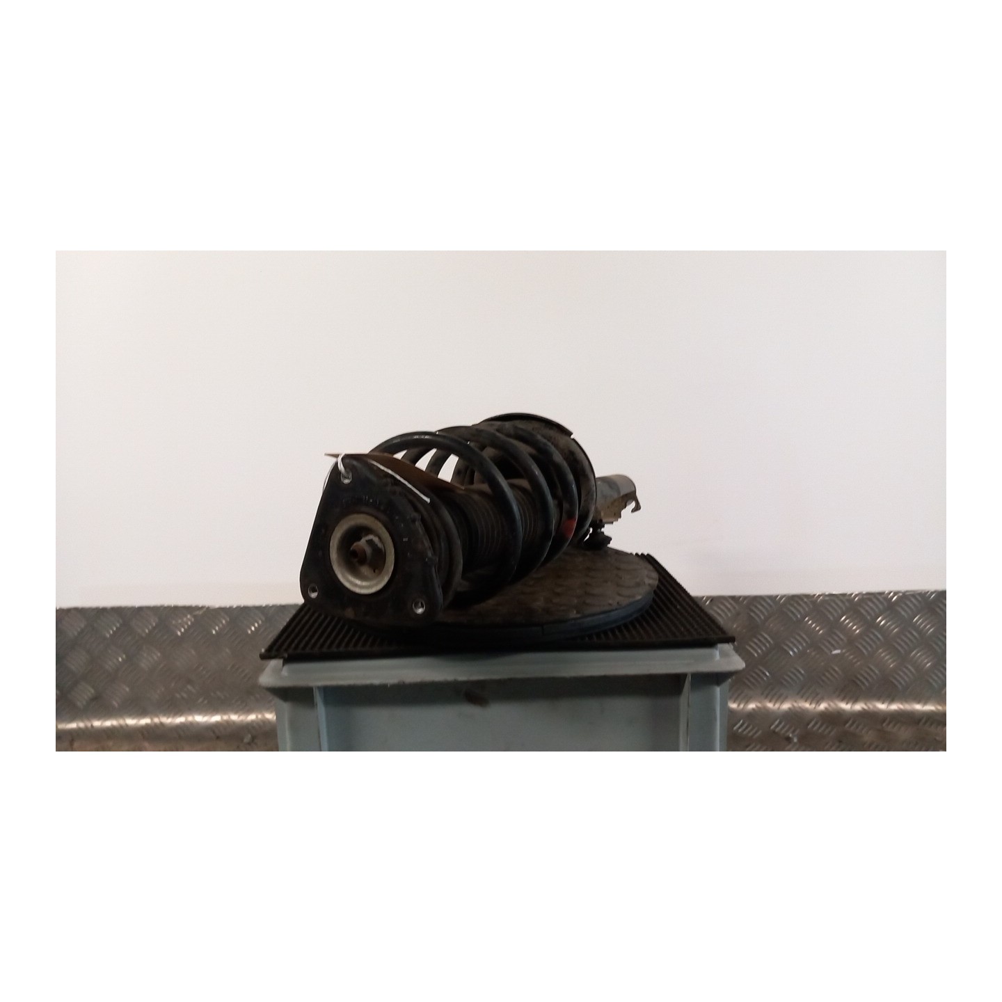 AMMORTIZZATORE ANT. DX. 023 FORD KUGA (CBV) (04/08-09/13) G6DG 1570023