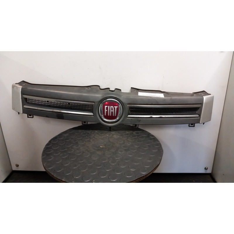 GRIGLIA 093 FIAT PANDA (2Q) (09/03-12/10) 188A4000 735363745