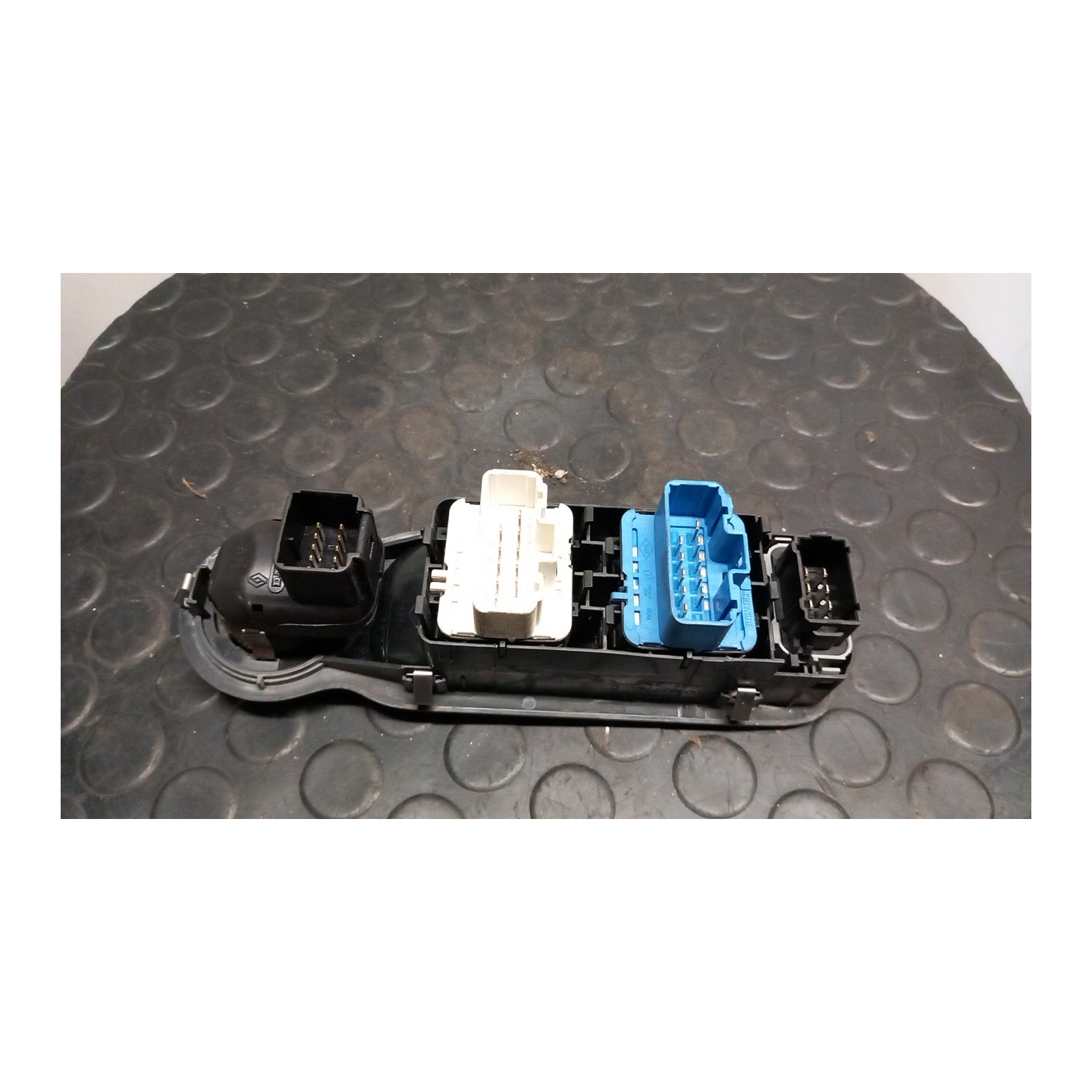 INTERRUTTORE ALZACRISTALLI PORTA ANT. SX. 107 RENAULT MODUS 2A SERIE (01/08-06/13) D4FH7 8200214939