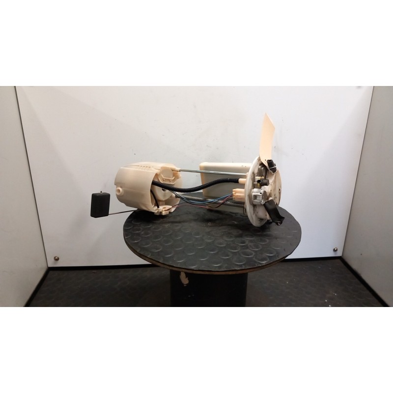 POMPA CARBURANTE C/TRASDUTTORE (GALLEGGIANTE) 020 TOYOTA YARIS (11/05-02/12) 1KRFE 770200D081