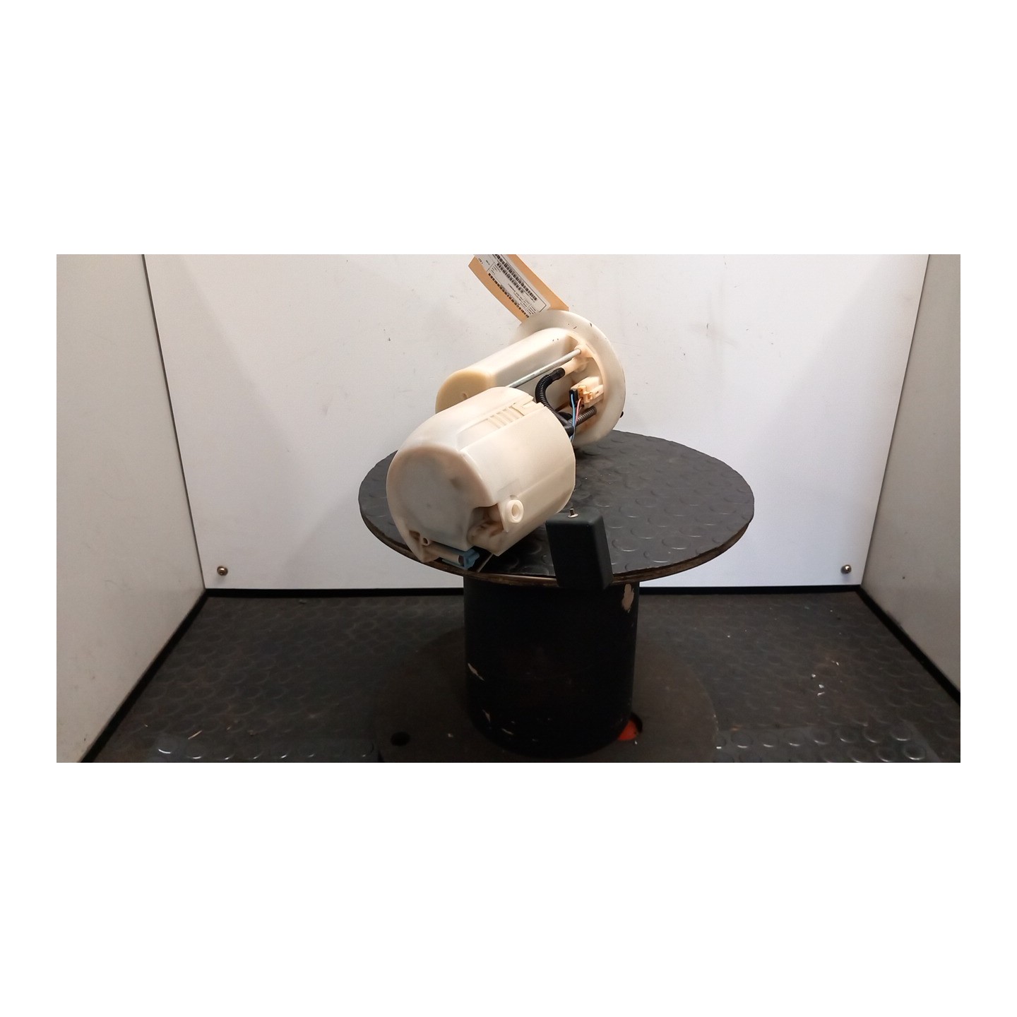 POMPA CARBURANTE C/TRASDUTTORE (GALLEGGIANTE) 020 TOYOTA YARIS (11/05-02/12) 1KRFE 770200D081
