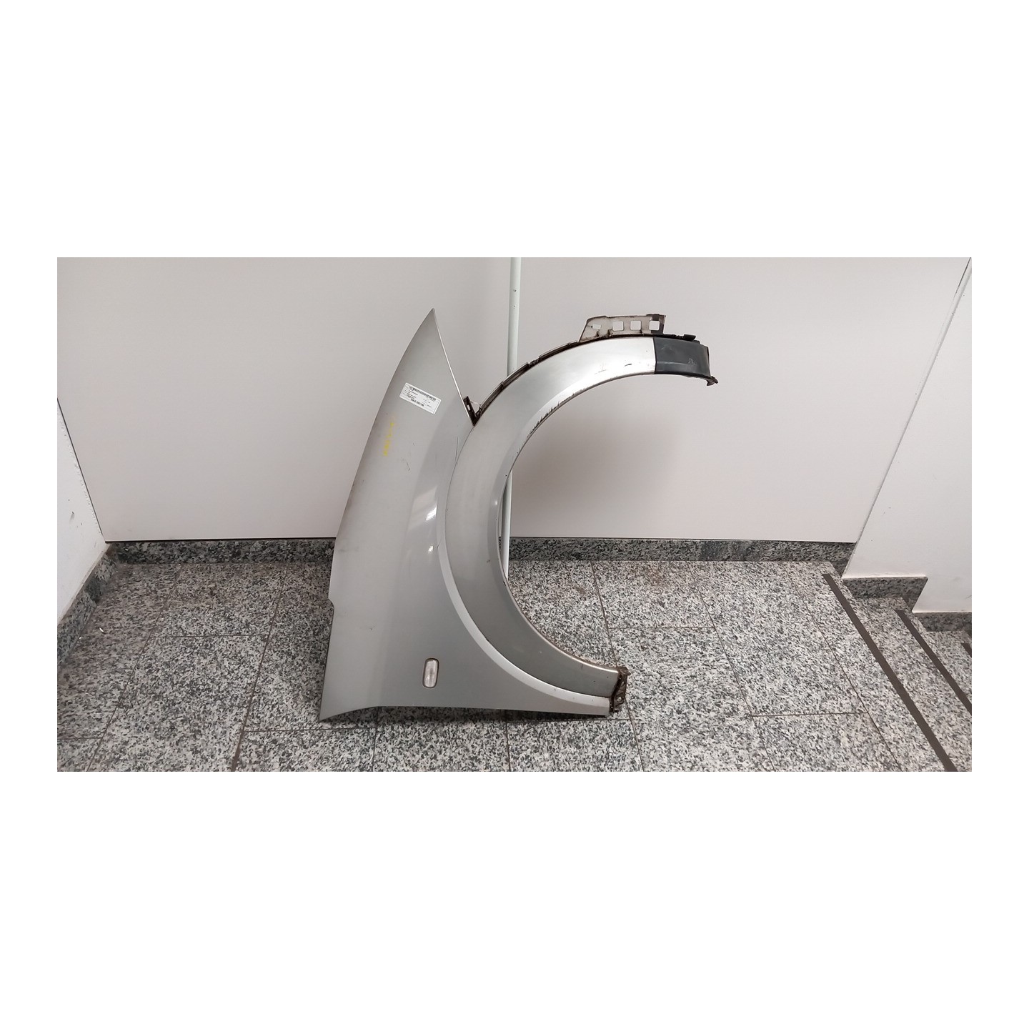 PARAFANGO ANT. DX. 097 AUDI A2 (8Z) (06/00-02/06) AUA 8Z0821106CGRU