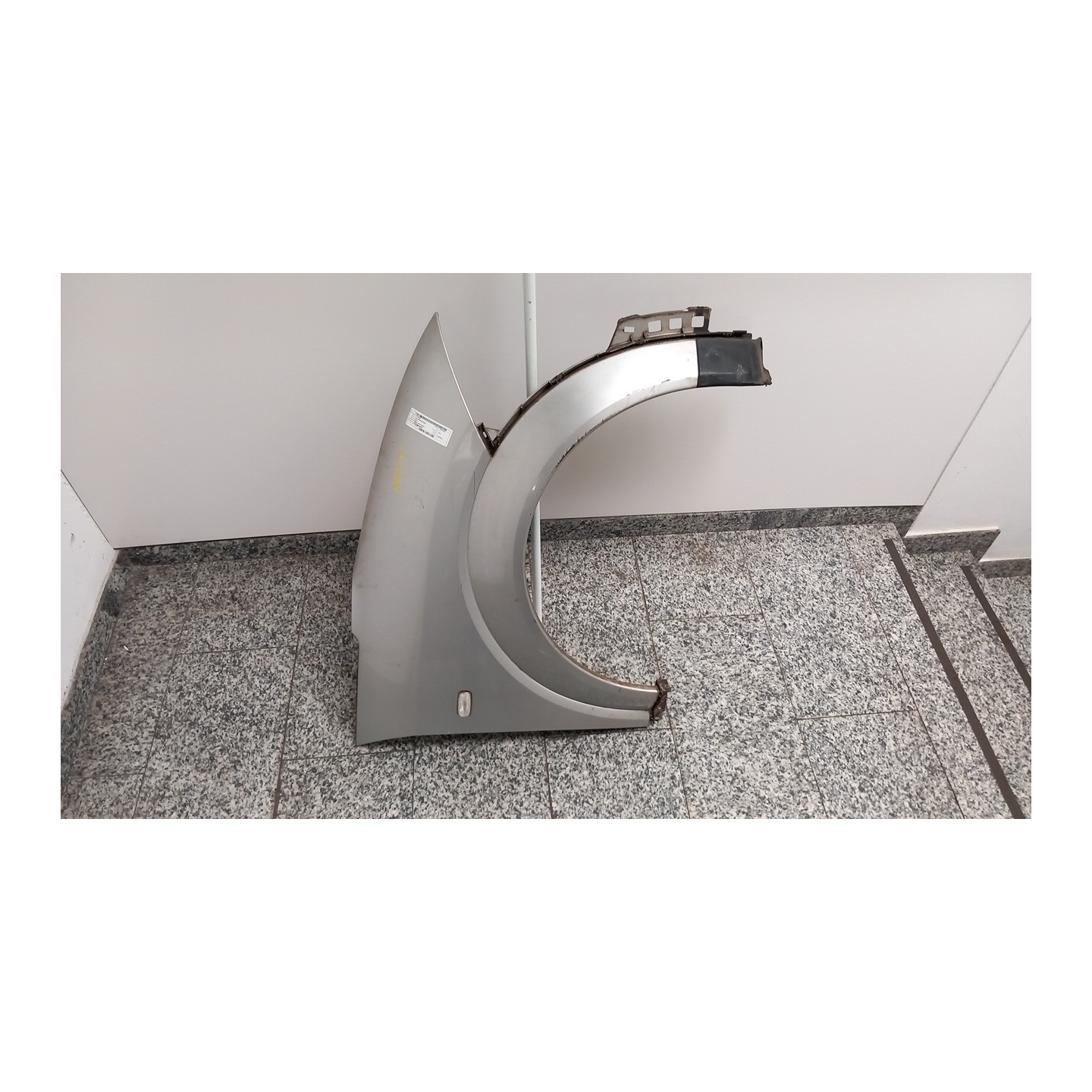 PARAFANGO ANT. DX. 097 AUDI A2 (8Z) (06/00-02/06) AUA 8Z0821106CGRU