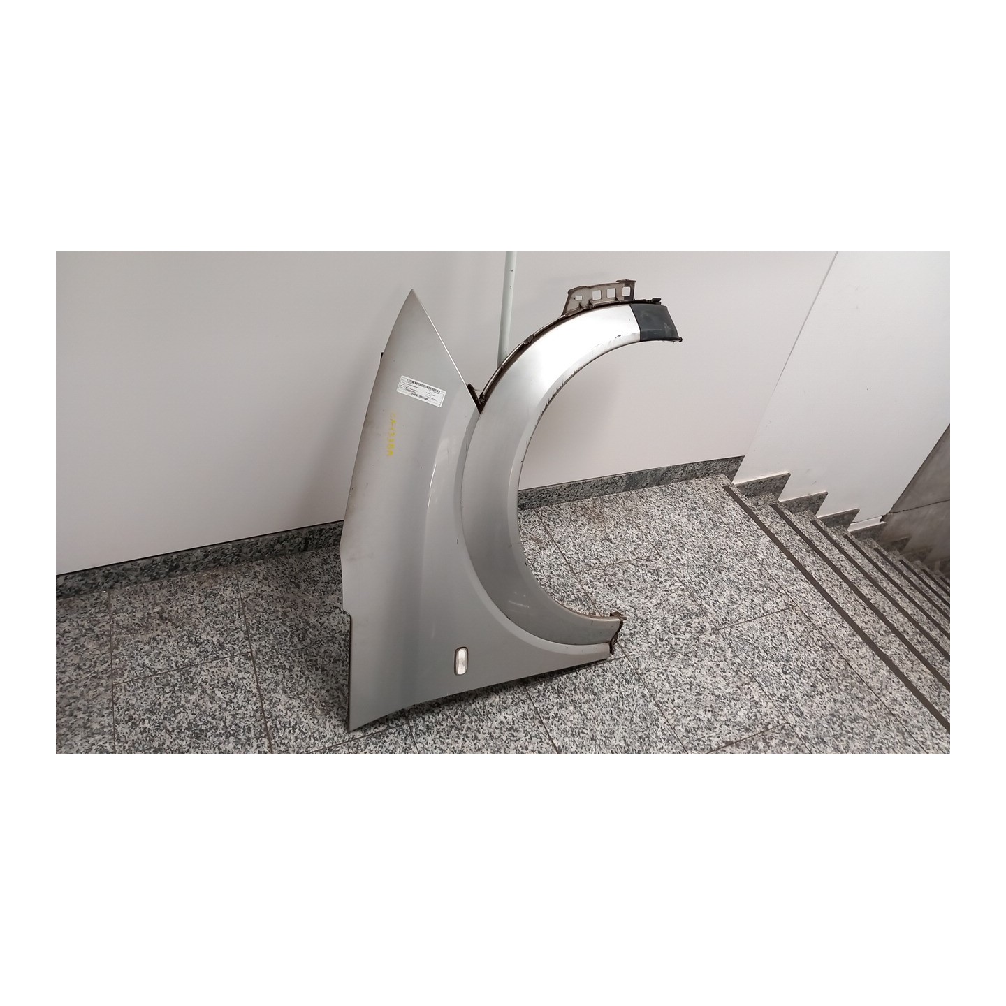 PARAFANGO ANT. DX. 097 AUDI A2 (8Z) (06/00-02/06) AUA 8Z0821106CGRU