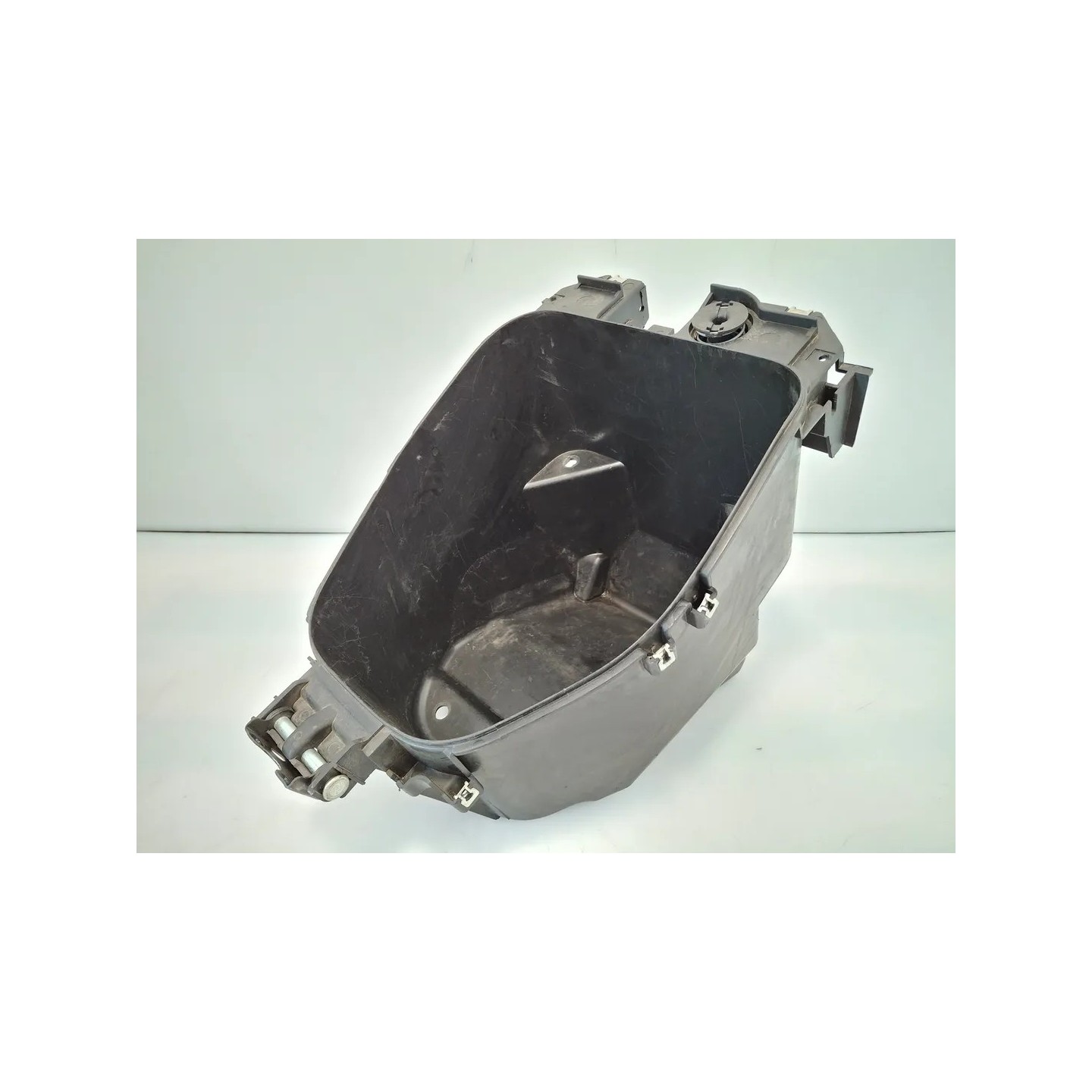 Vano porta casco Yamaha Aerox 50 (03-13) Aerox 50 (50th Anniversary) 