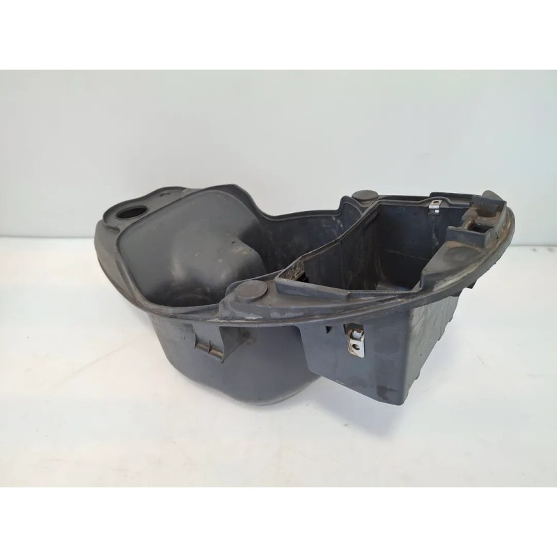 Vano porta casco Piaggio Liberty 50 2T (E2) (09-16) Liberty 50 2T RST 