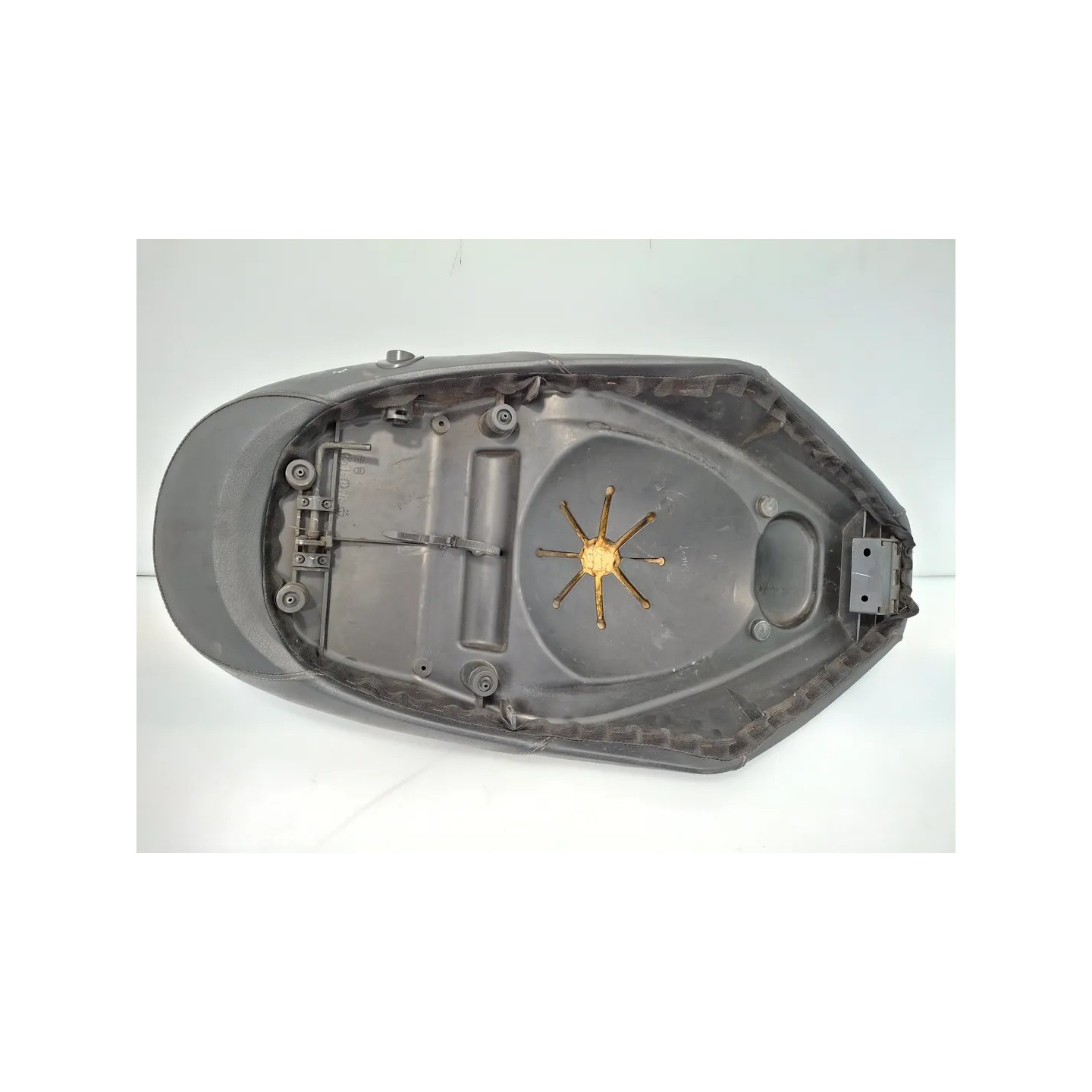 Sella Piaggio Liberty 50 2T (E2) (09-16) Liberty 50 2T RST 