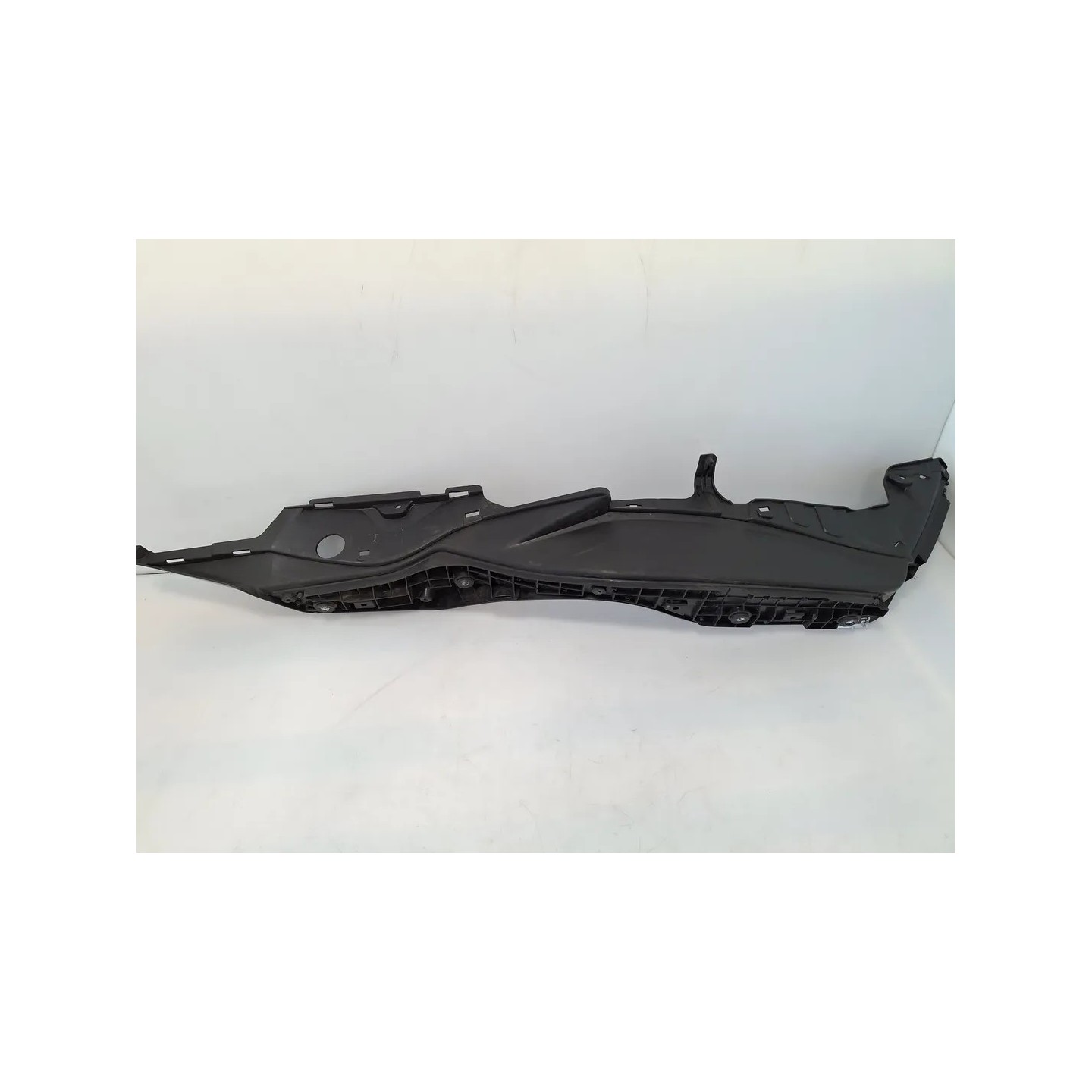 Pavimento laterale appoggiapiedi Suzuki AN Burgman 400 (E3) AN Burgman 400 ABS Sinistro