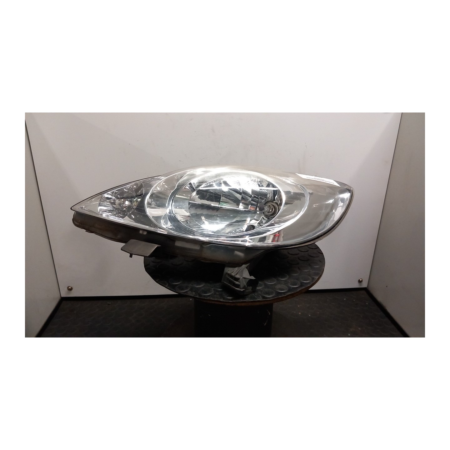 PROIETTORE SX. 071 PEUGEOT 107 (06/05-) 1KR 620874