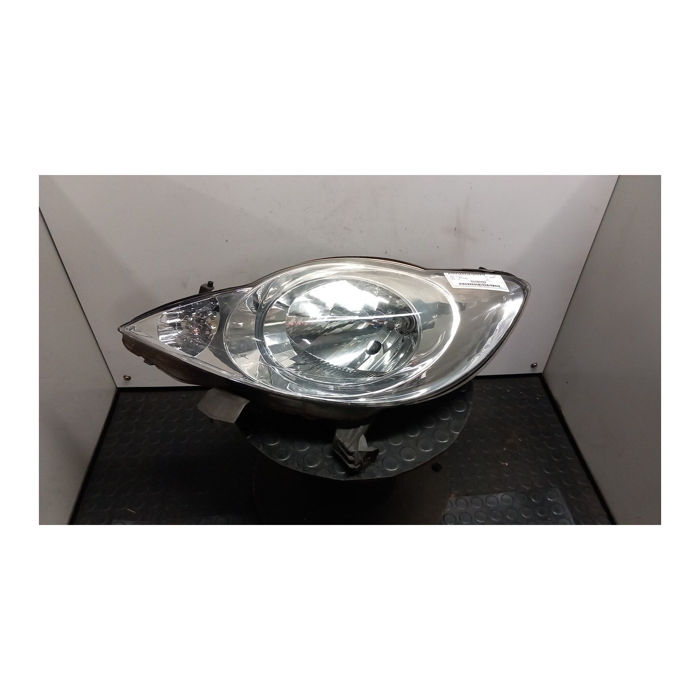 PROIETTORE SX. 071 PEUGEOT 107 (06/05-) 1KR 620874