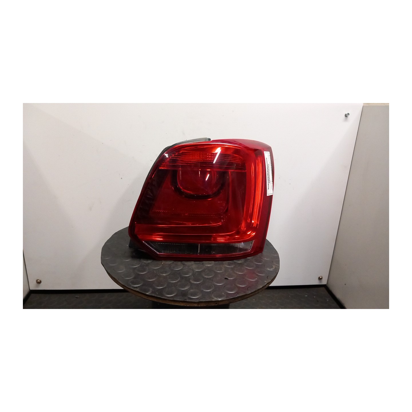 FANALE POST. AL DX. 116 VOLKSWAGEN POLO (6R) (05/09-10/14) CFW 6R0945096AH