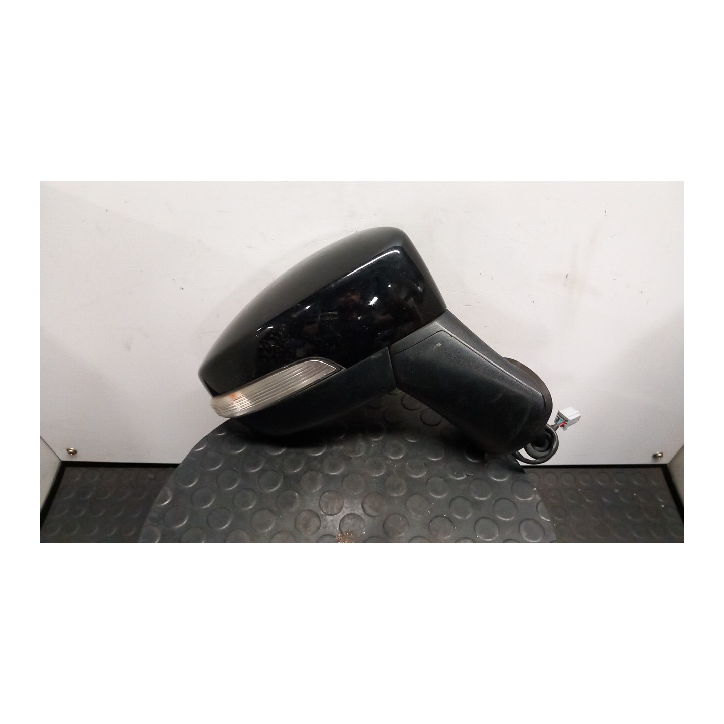 RETROVISORE EST. REGOLAZ. ELETTR. DX. 129 FORD ECOSPORT (01/14-12/18) UEJE 1822342