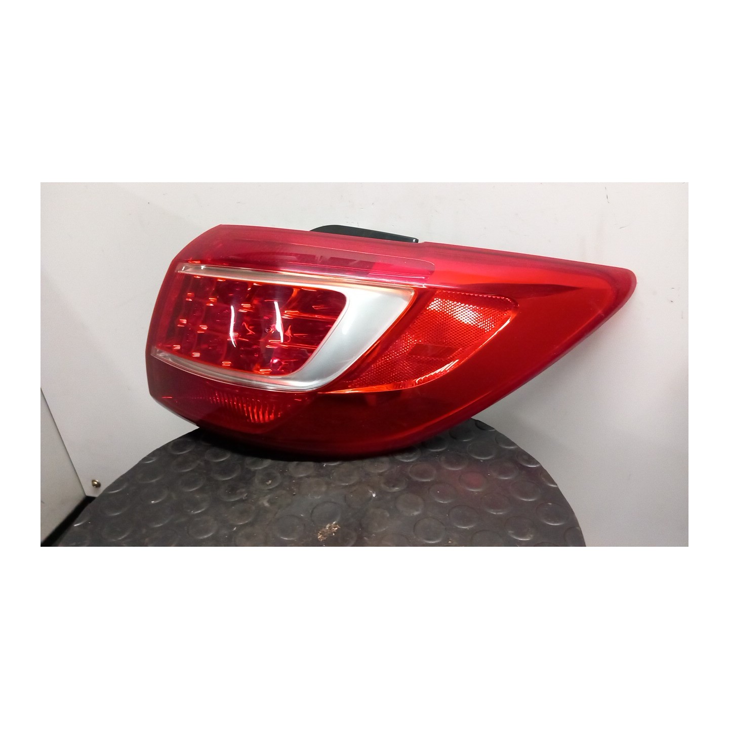 FANALE POST. PARTE EST. DX. 142 KIA SPORTAGE 3A SERIE (09/10-06/14 D4HA 924023W010