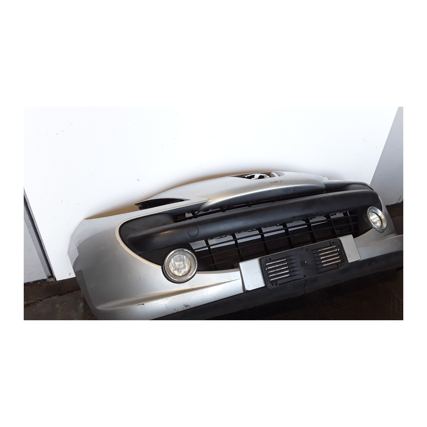 PARAURTI ANT. C/FENDINEBBIA 023 PEUGEOT 207 (04/06-06/09) KFV 7401EQ
