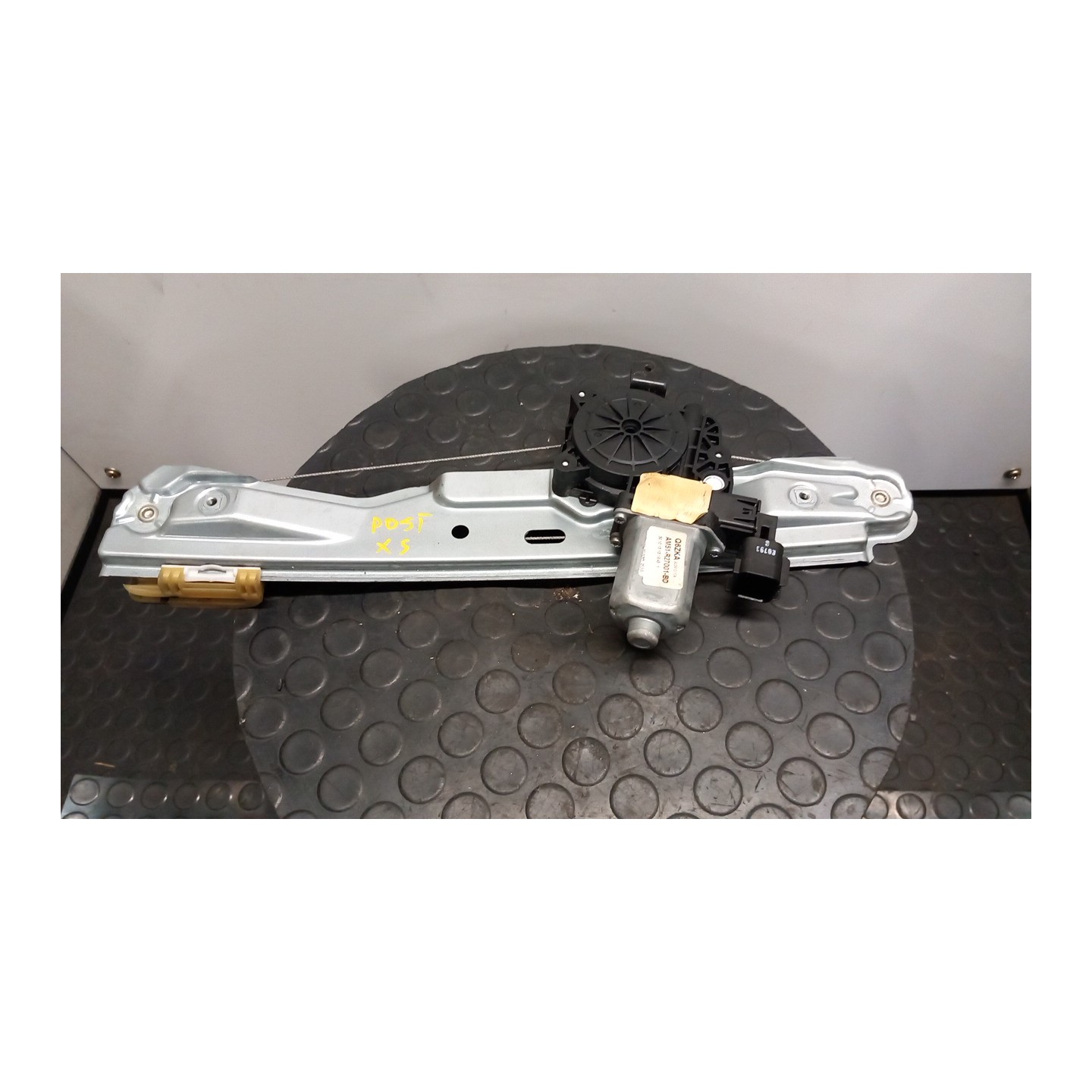 ALZACRISTALLO ELETTR. PORTA POST. C/MOTORINO SX. 070 FORD C-MAX (CB7) (09/10-05/15) T1DA 1884440