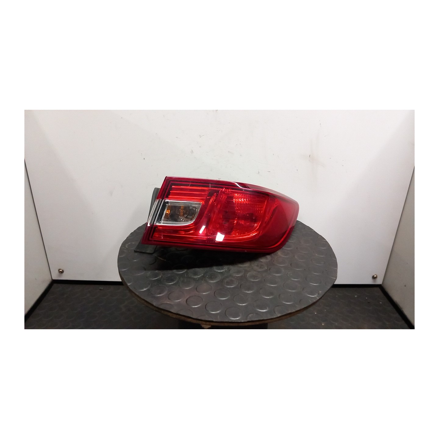 FANALE POST. PARTE EST. DX. 100 RENAULT CLIO 4A SERIE (07/12-12/16) D4FD7 265502631R