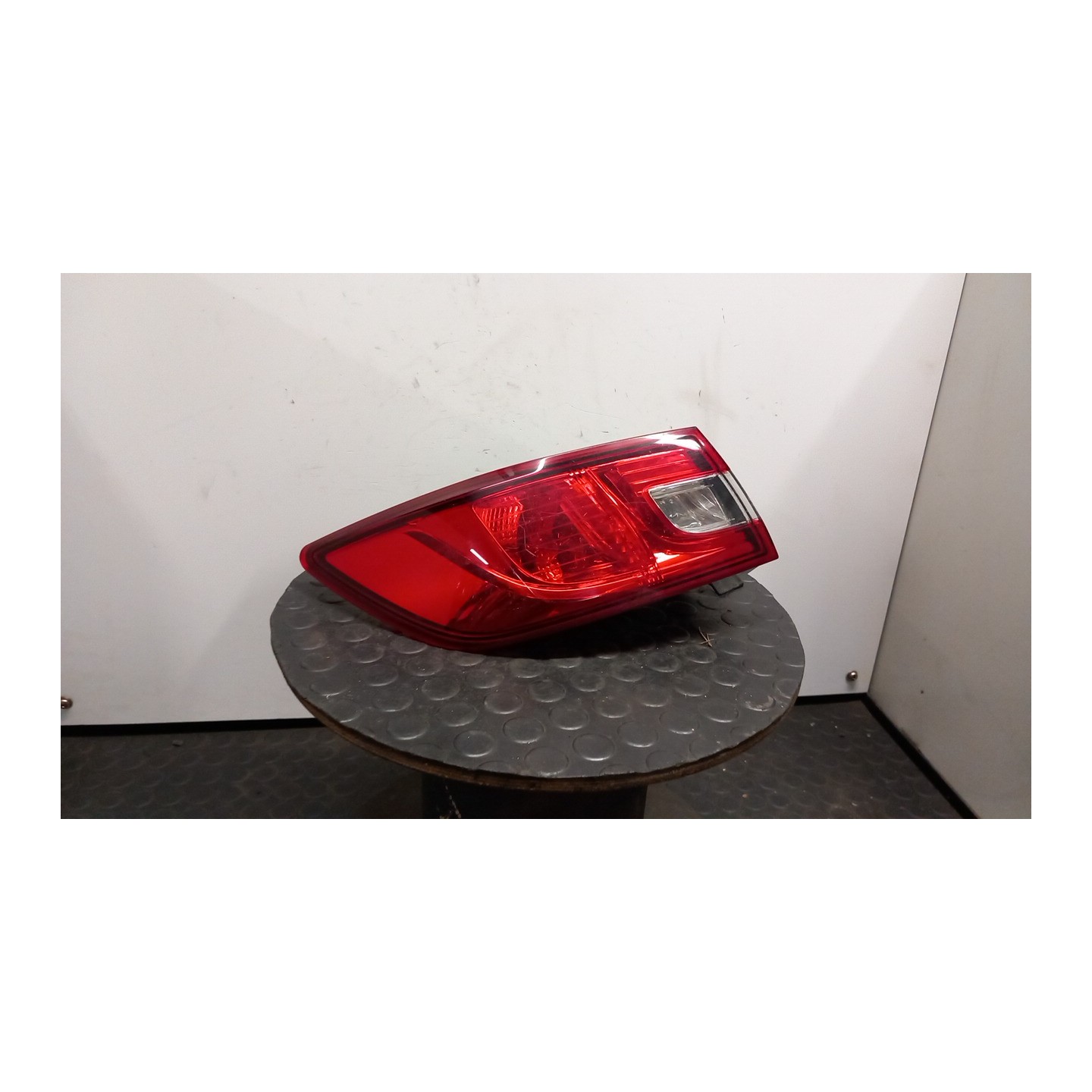 FANALE POST. PARTE EST. SX. 101 RENAULT CLIO 4A SERIE (07/12-12/16) D4FD7 265554091R