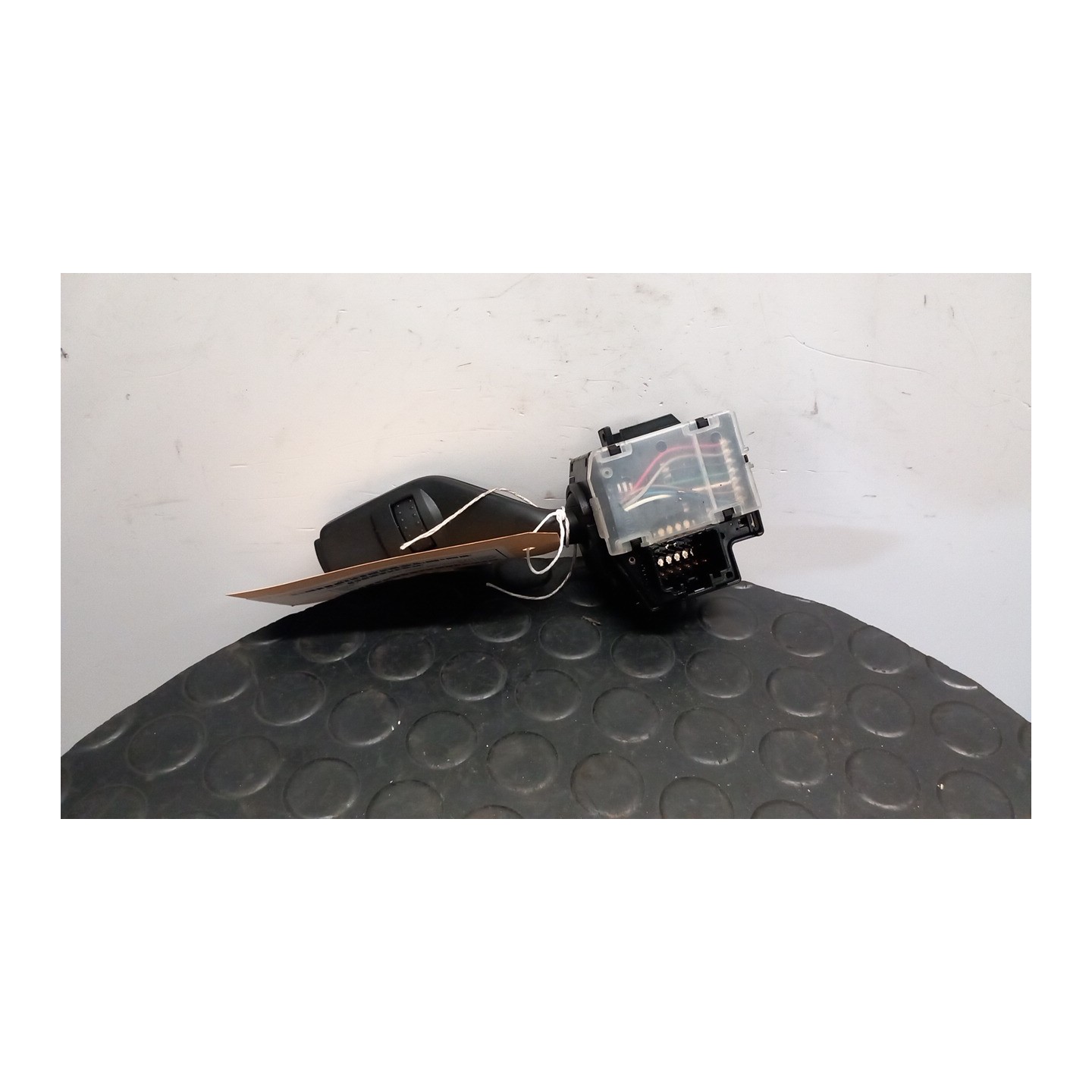 BLOCCO COMANDI TERGICRISTALLI 106 FORD KUGA (CBV) (04/08-09/13) UFDA 1350066