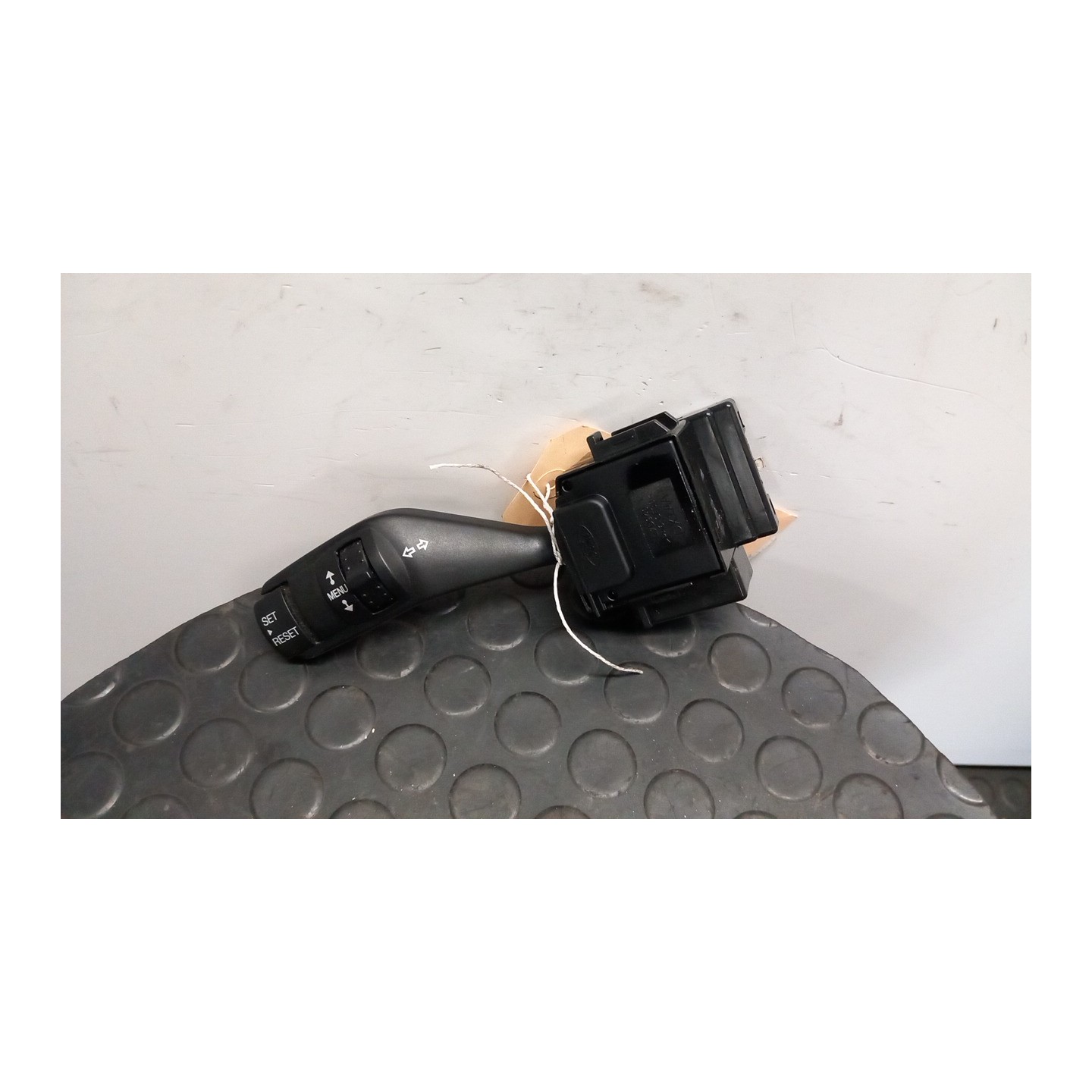 BLOCCO COMANDO VOLANTE LUCI 107 FORD KUGA (CBV) (04/08-09/13) UFDA 1362587