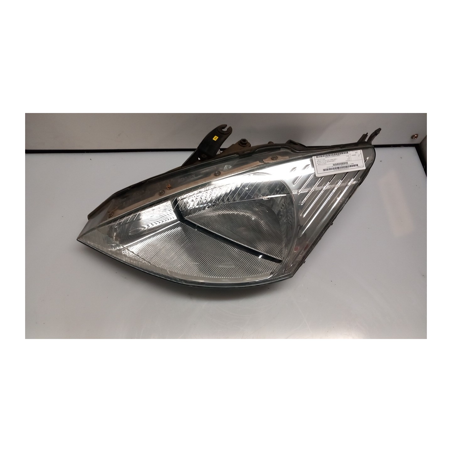 PROIETTORE C/REGOLAZ. MANUALE FARI SX. 012 FORD FOCUS (CAK) (10/98-03/02) FYDB 1152091
