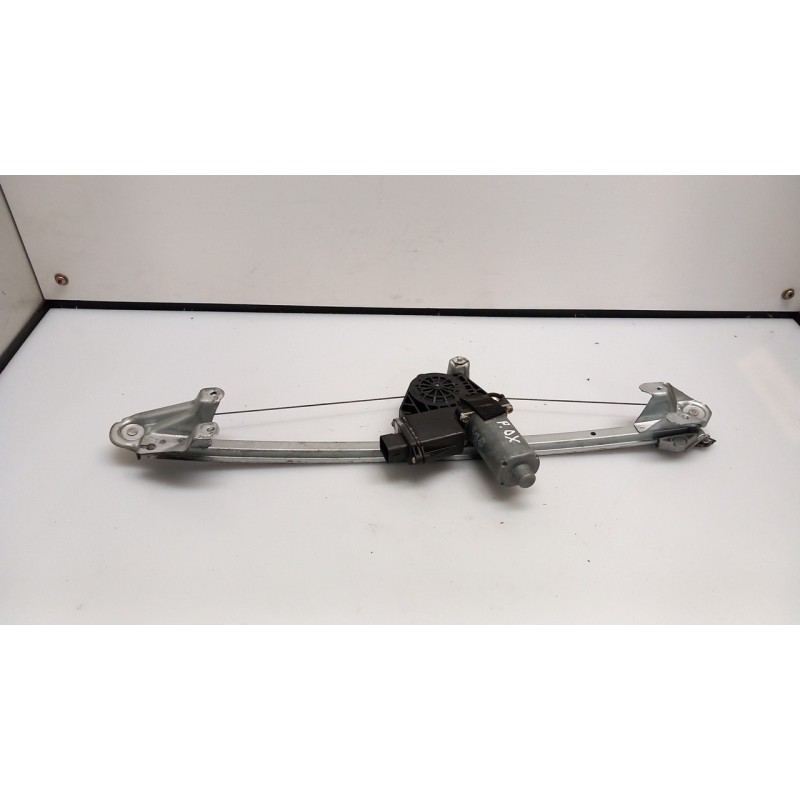 ALZACRISTALLO PORTA POST. DX. 021 OPEL ZAFIRA (T98) (03/99-12/05) Z18XE 90579504