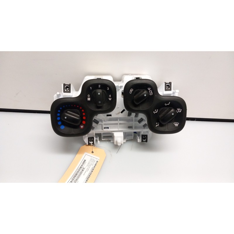 BLOCCO COMANDO CLIMATIZZAZIONE P/CLIMATIZ.2 101 FIAT PANDA (8Q) (03/22-) 46341162 735599949