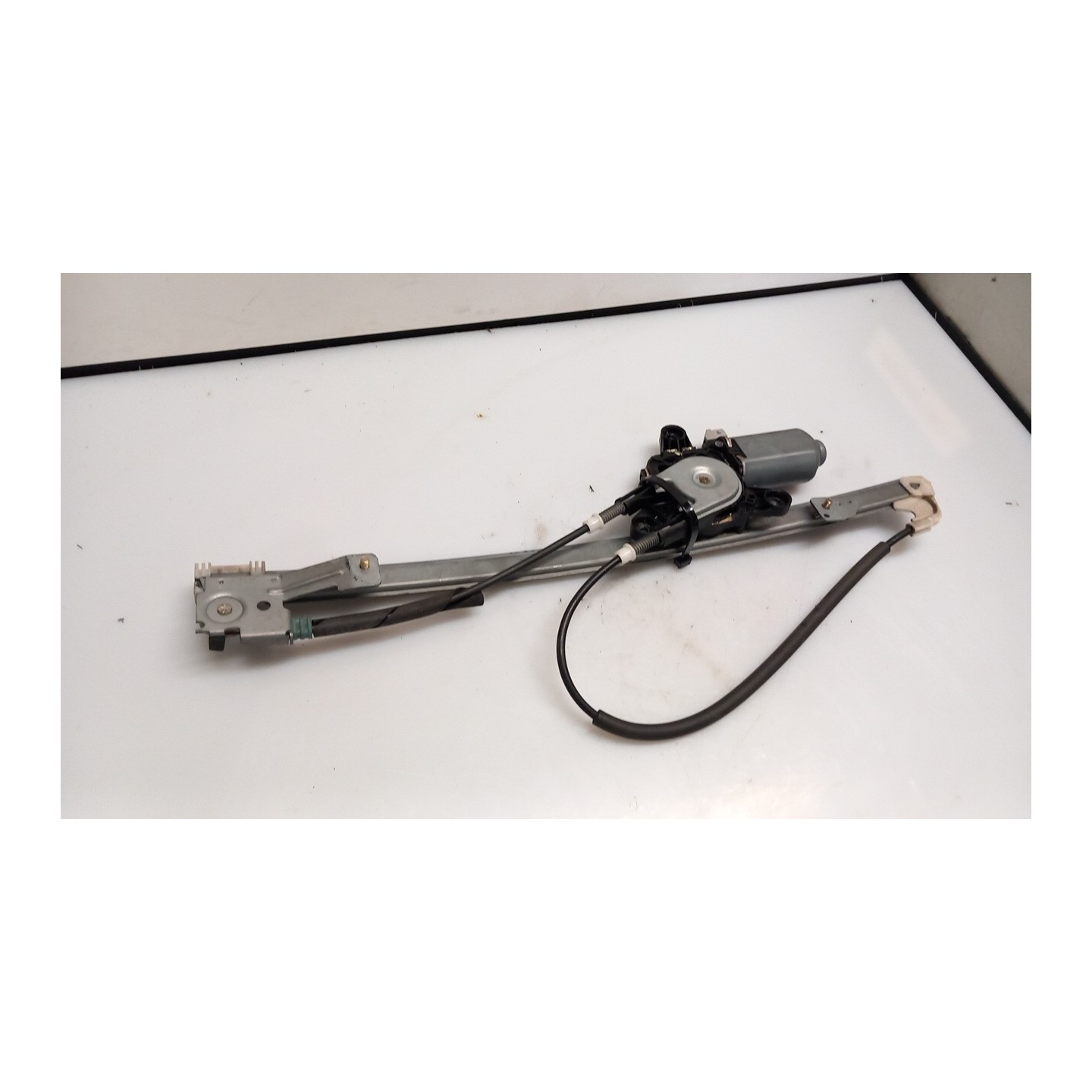 ALZACRISTALLO ELETTR. PORTA ANT. C/MOTORINO SX. 049 LANCIA Z (09/94-09/02) RGX 1488560080