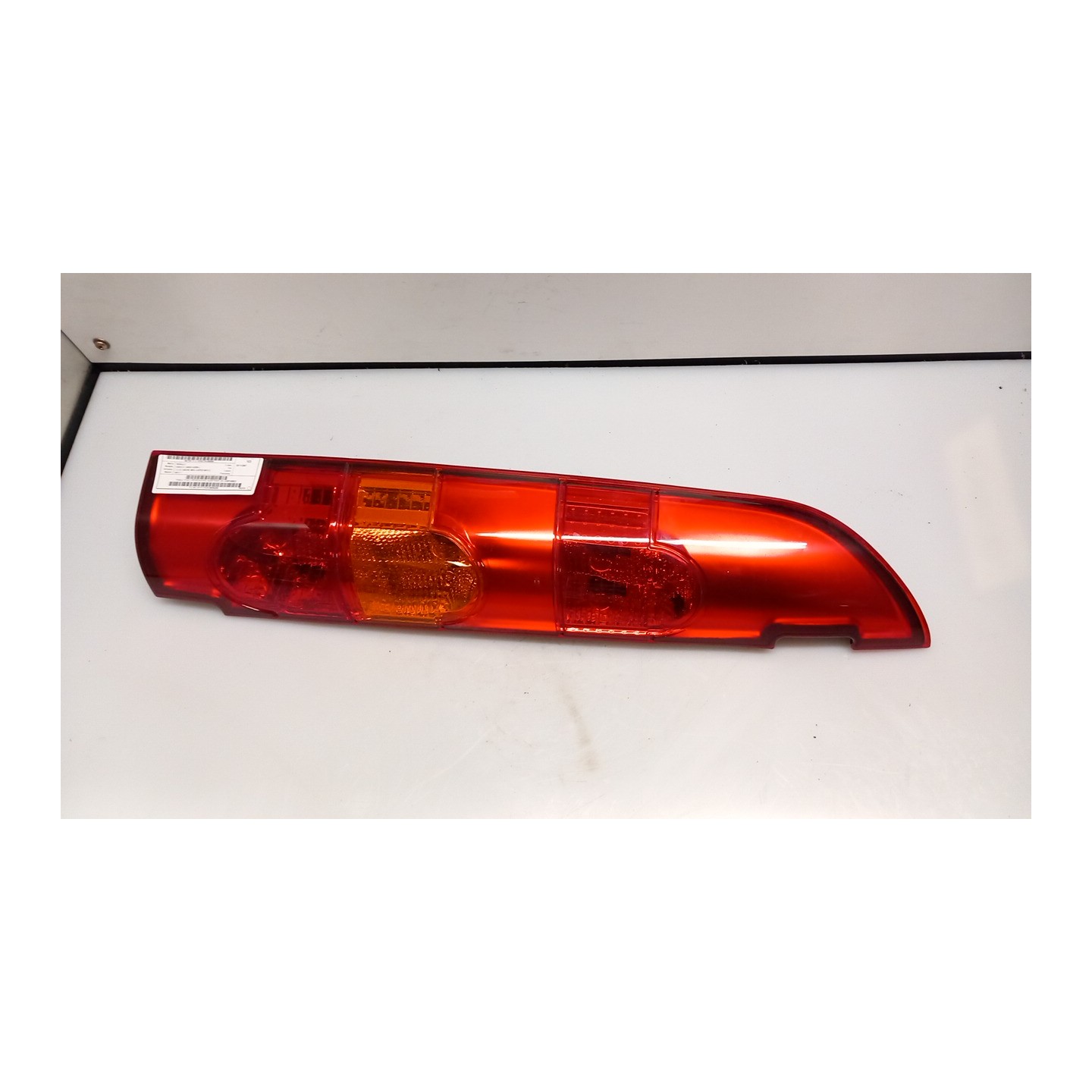 FANALE POST. P/PORTA POST. A BATTENTI SX. 059 RENAULT KANGOO (04/03-03/09) K9KV7 8200150623