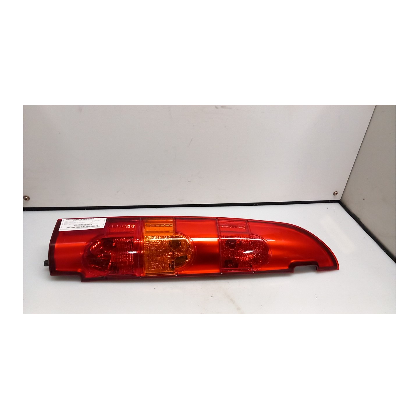 FANALE POST. P/PORTA POST. A BATTENTI SX. 059 RENAULT KANGOO (04/03-03/09) K9KV7 8200150623