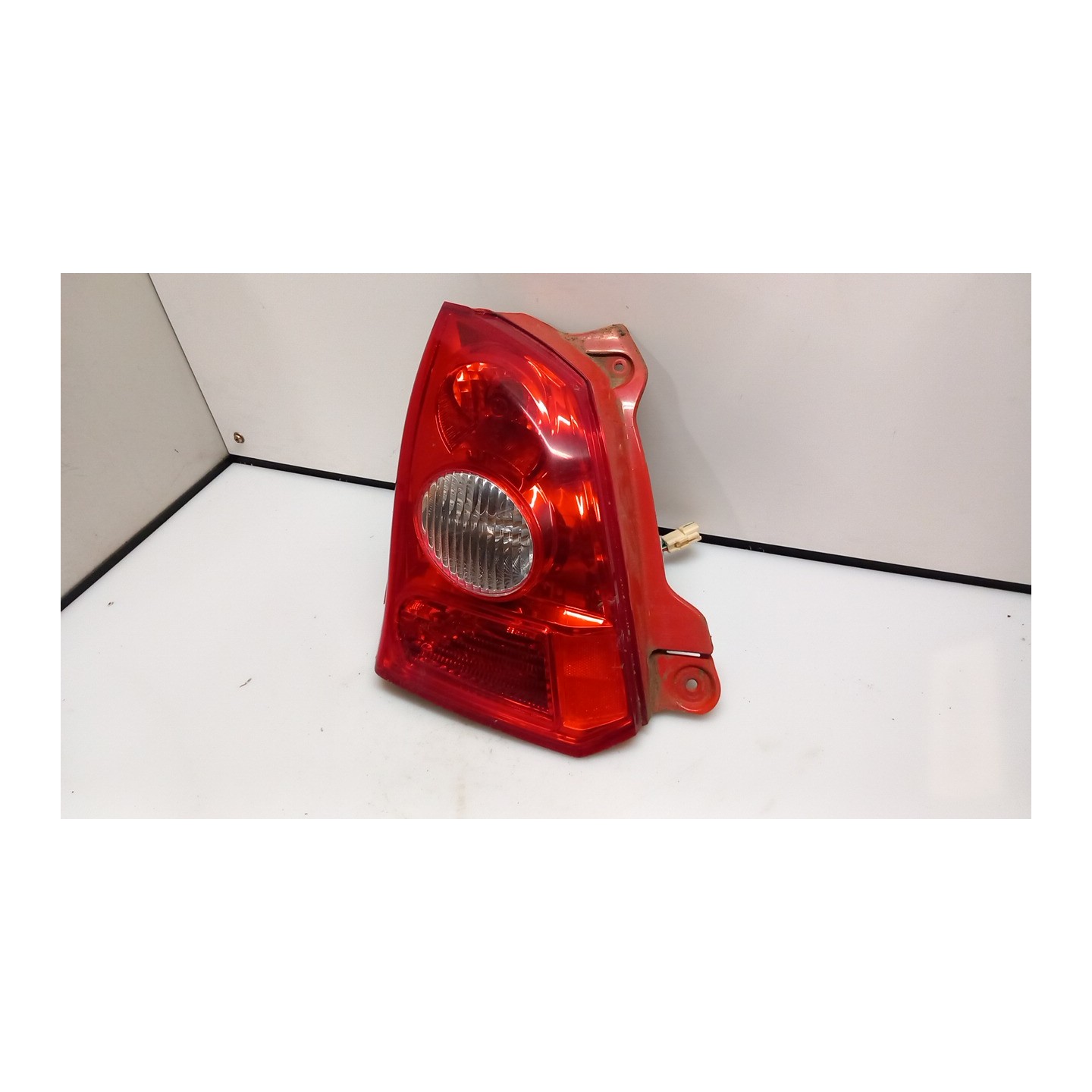 FANALE POST. SX. 100 SUZUKI ALTO (03/09-12/12) K10B 35671M68K10000