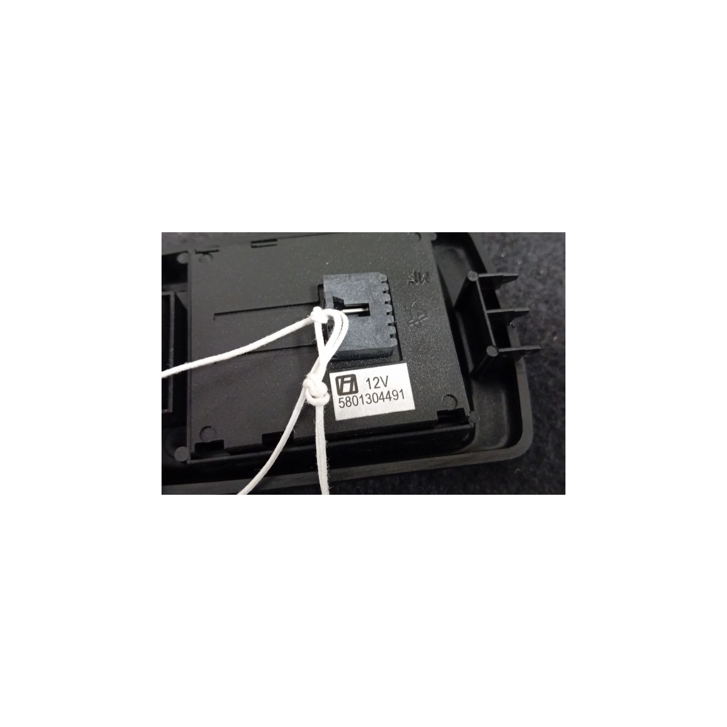 BLOCCO COMANDI ALZACRISTALLI E RETRO 094 IVECO DAILY CABINATO (04/06-12/09)  5801304491