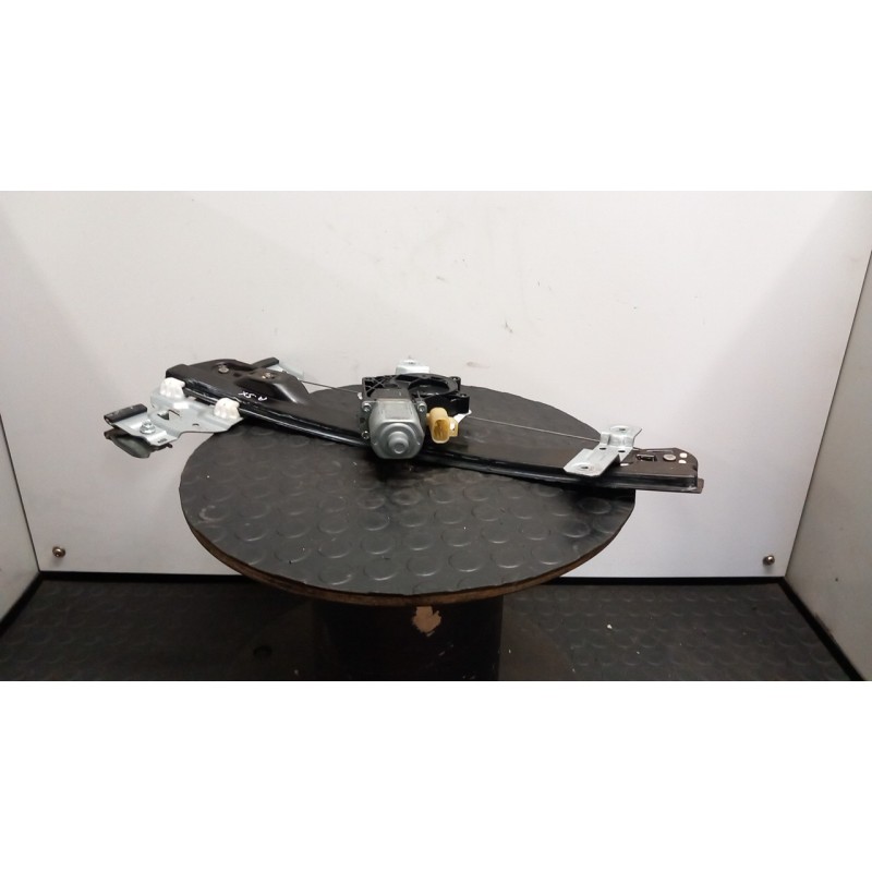 ALZACRISTALLO ELETTR. PORTA ANT. C/MOTORINO SX. 034 CHEVROLET (DAEWOO) AVEO (T300) (05/11-) A12XER 95043027