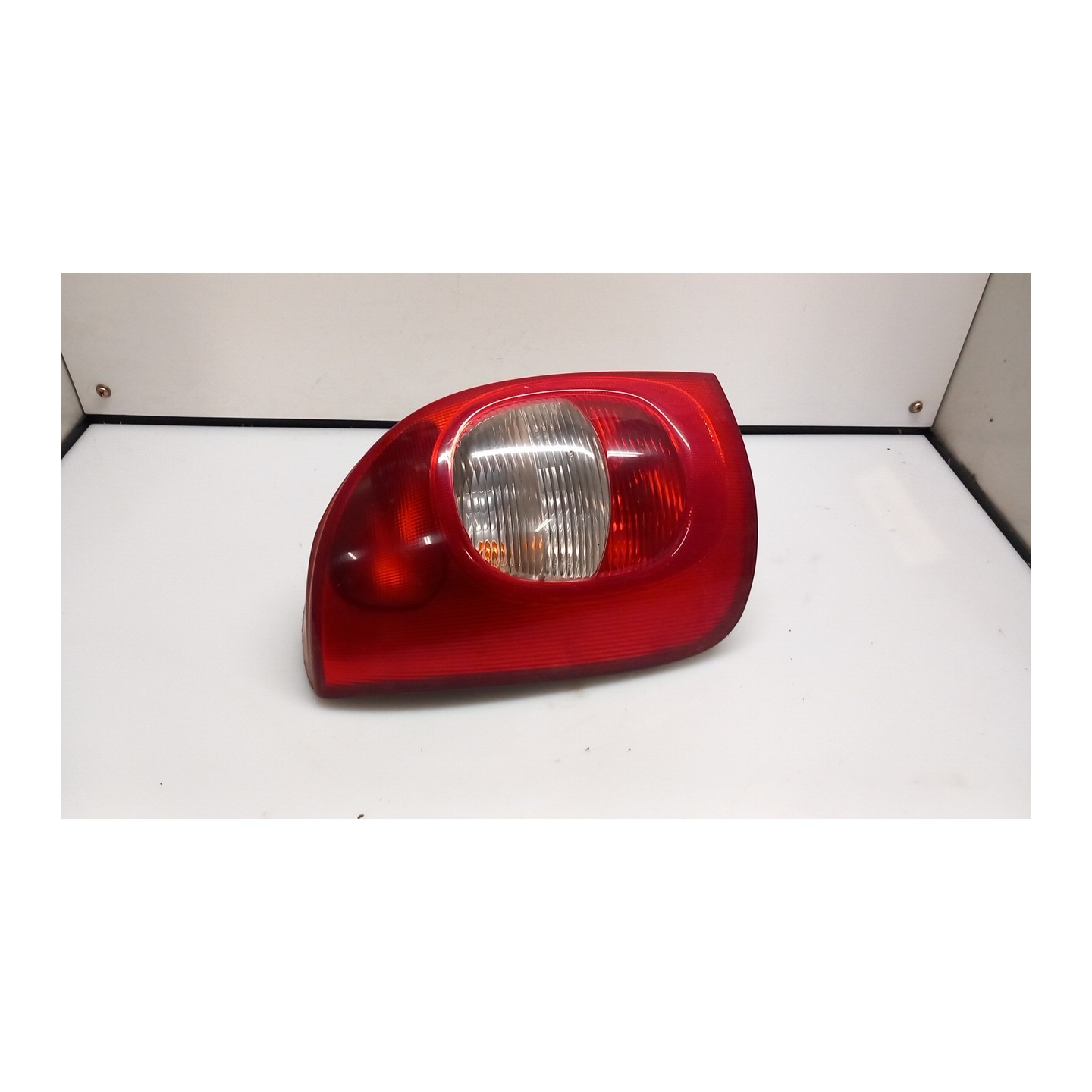 FANALE POST. SX. 003 CITROEN XSARA PICASSO (12/99-01/10) RHY 6350FV