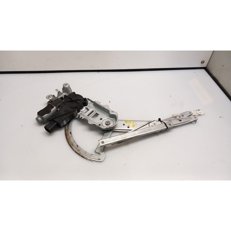 ALZACRISTALLO ELETTR. PORTA ANT. DX. 009 OPEL COMBO (X01) (11/01-01/12) Z16YNG 93186829