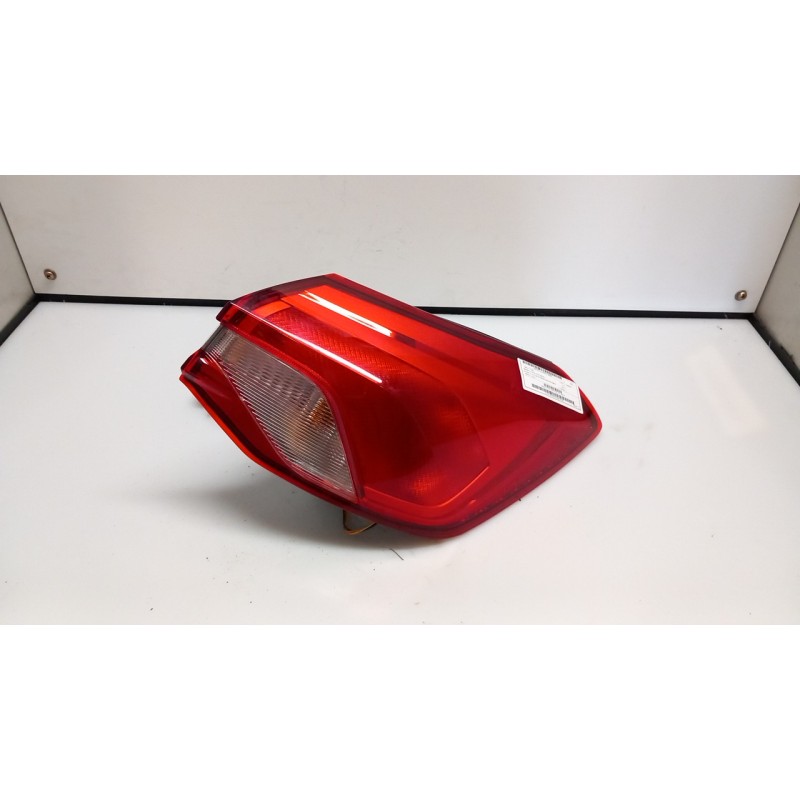 FANALE POST. PARTE EST. DX. 087 FORD FOCUS (CGE) (04/18-) ZTDA 2525712