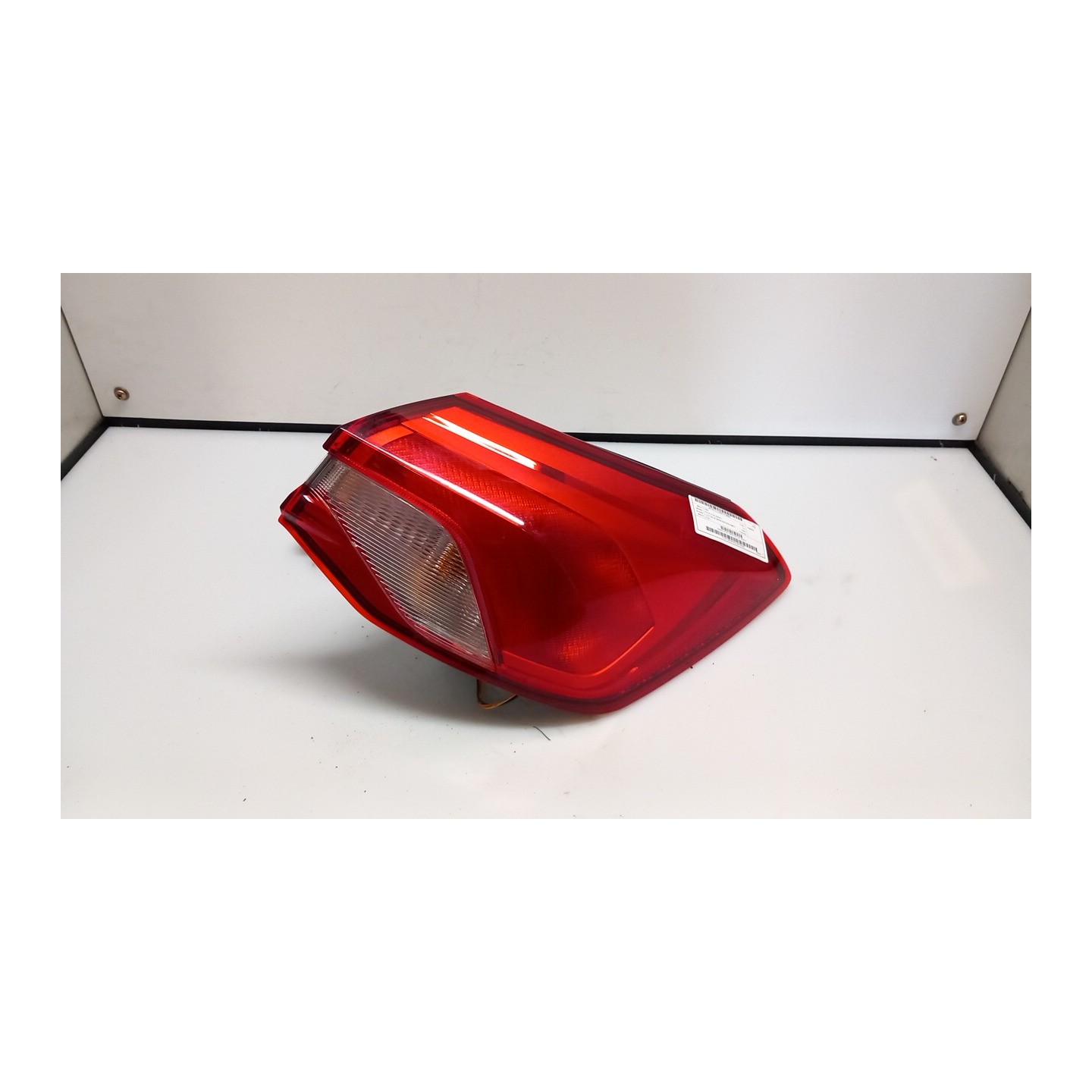 FANALE POST. PARTE EST. DX. 087 FORD FOCUS (CGE) (04/18-) ZTDA 2525712
