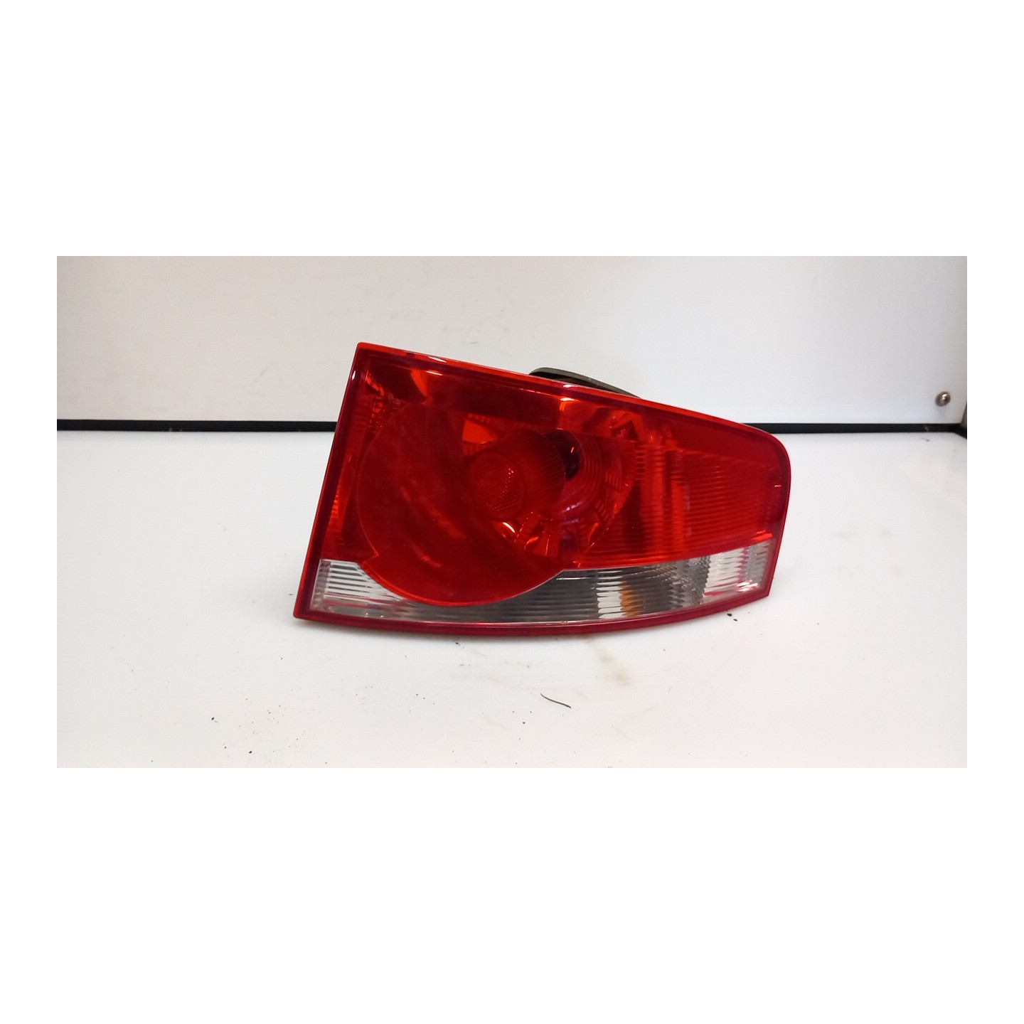 FANALE POST. PARTE EST. DX. 090 SEAT ALTEA (5P) (03/04-) CAY 5P8945112A