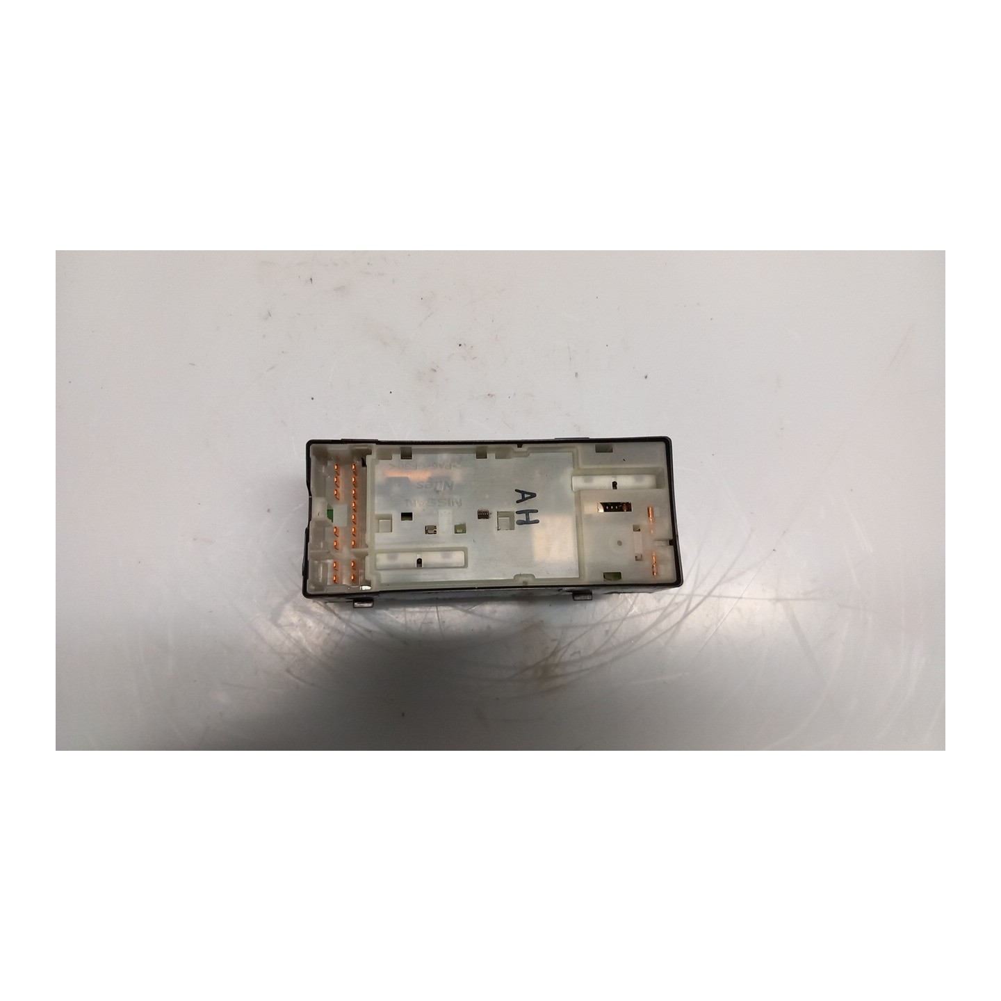 BLOCCO COMANDI ALZACRISTALLI 106 NISSAN MICRA (K13K) (09/10-) HR12 254011HB0C