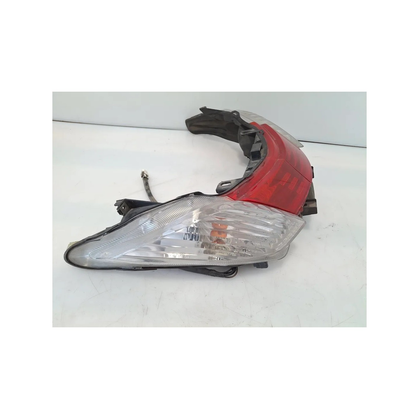 Fanale posteriore Yamaha Majesty 400 Majesty 400 doppio disco ant. (E2) 