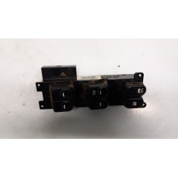 BLOCCO COMANDI ALZACRISTALLI E RETROVISORI EST. C/CRISTALLI ELETTRICI POST. 011 HYUNDAI I30 (07/07-12/12) D4FB-FL 935702L010